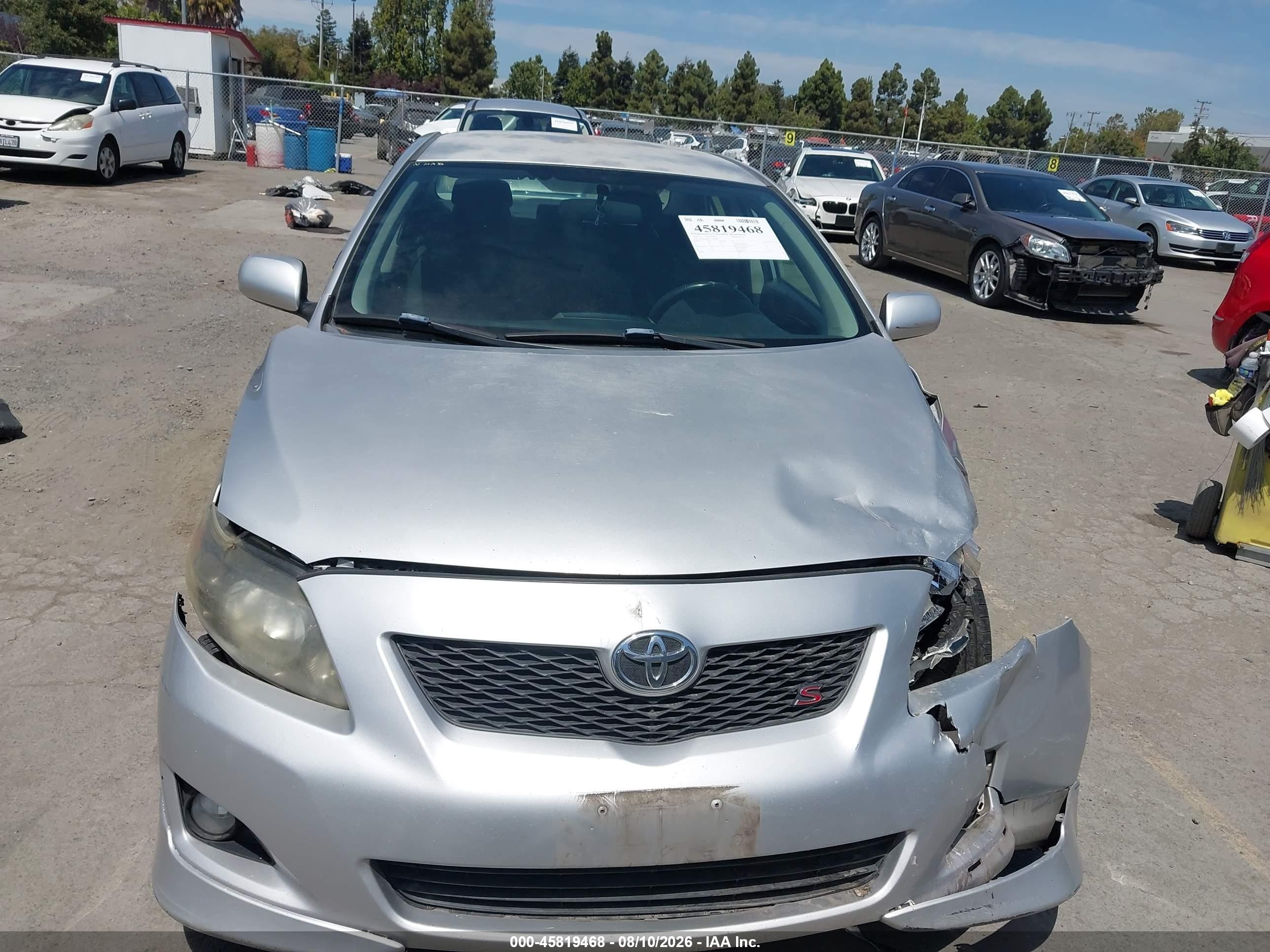 2010 Toyota Corolla S Silver vin: 1NXBU4EE5AZ265981