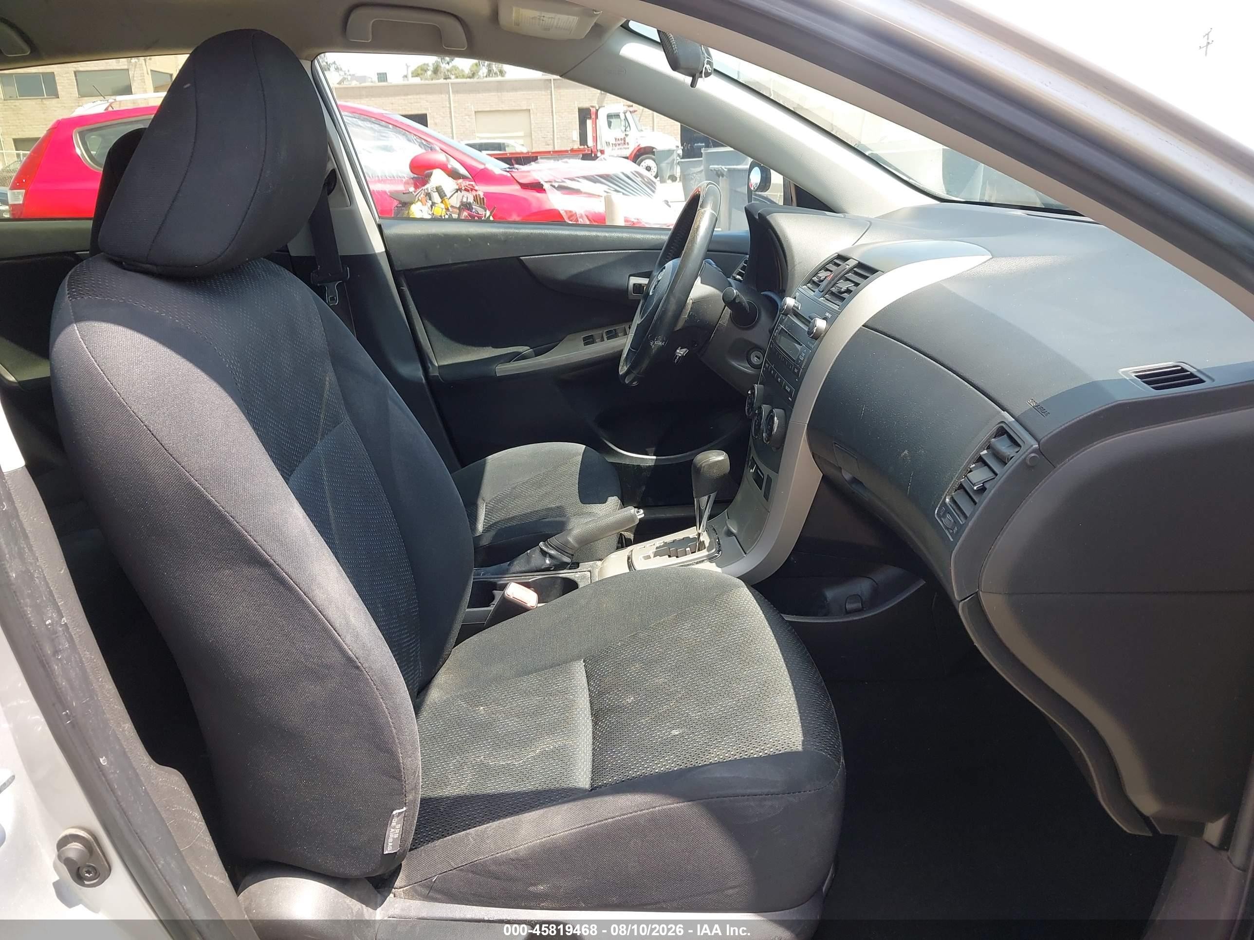 2010 Toyota Corolla S Silver vin: 1NXBU4EE5AZ265981