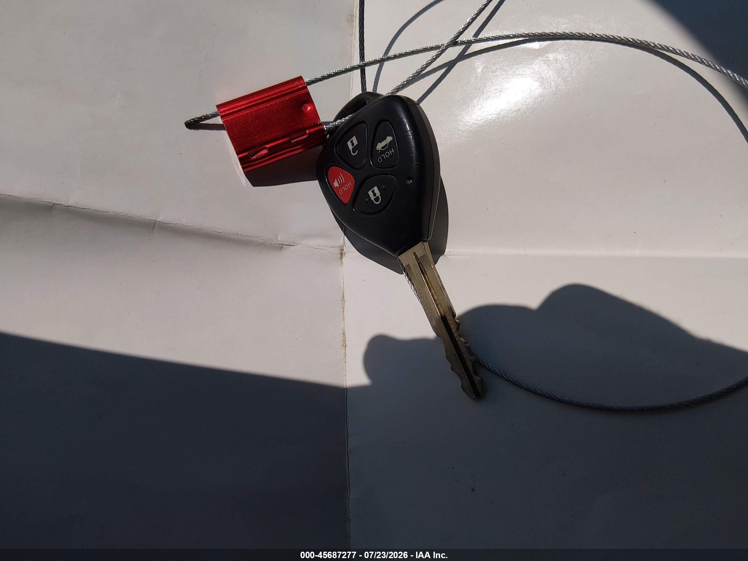 2010 Toyota Corolla Le Red vin: 1NXBU4EE5AZ277189