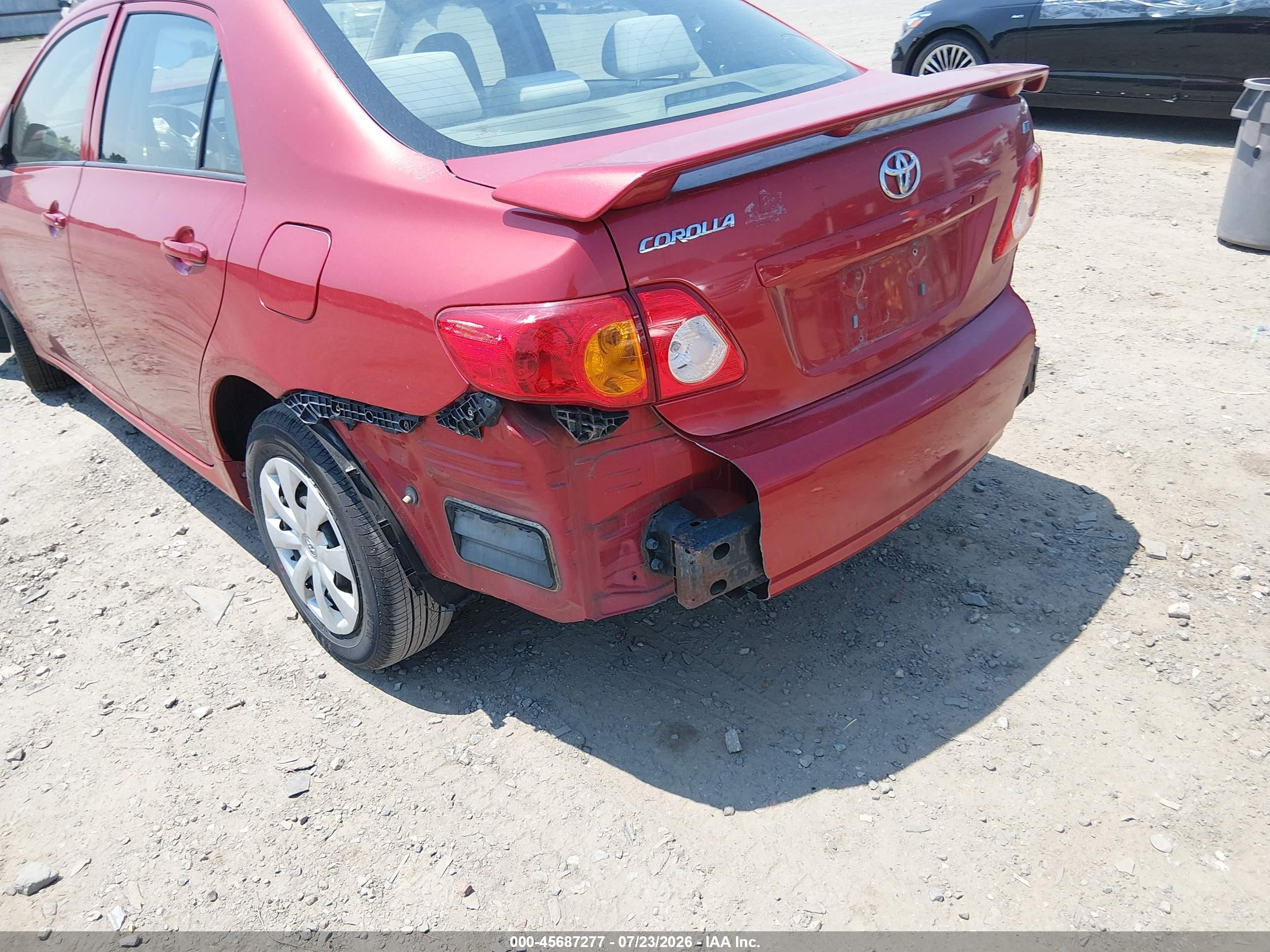 2010 Toyota Corolla Le Red vin: 1NXBU4EE5AZ277189