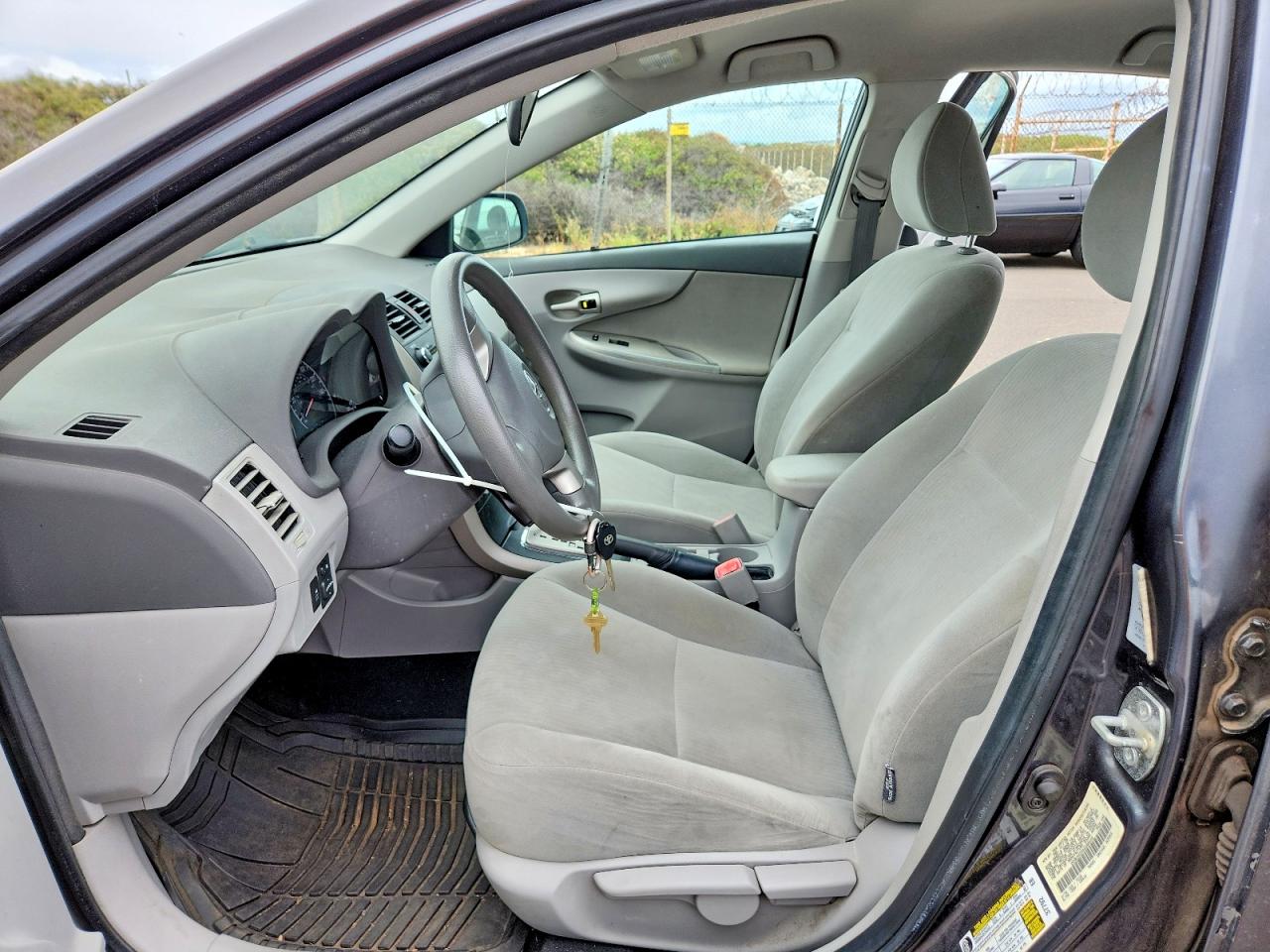 2010 Toyota Corolla Base Black vin: 1NXBU4EE5AZ288449