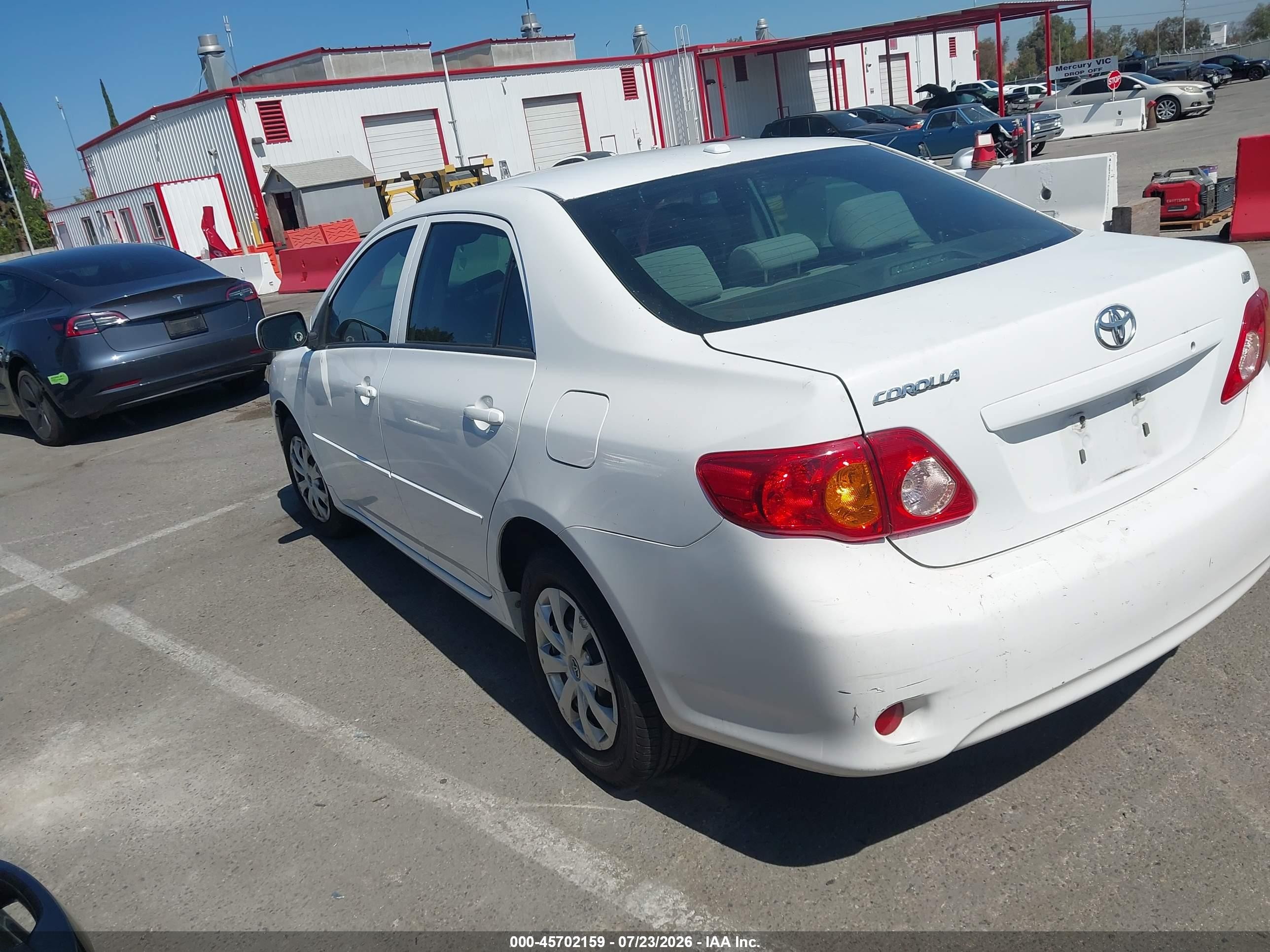 2010 Toyota Corolla Le Белый vin: 1NXBU4EE5AZ293599