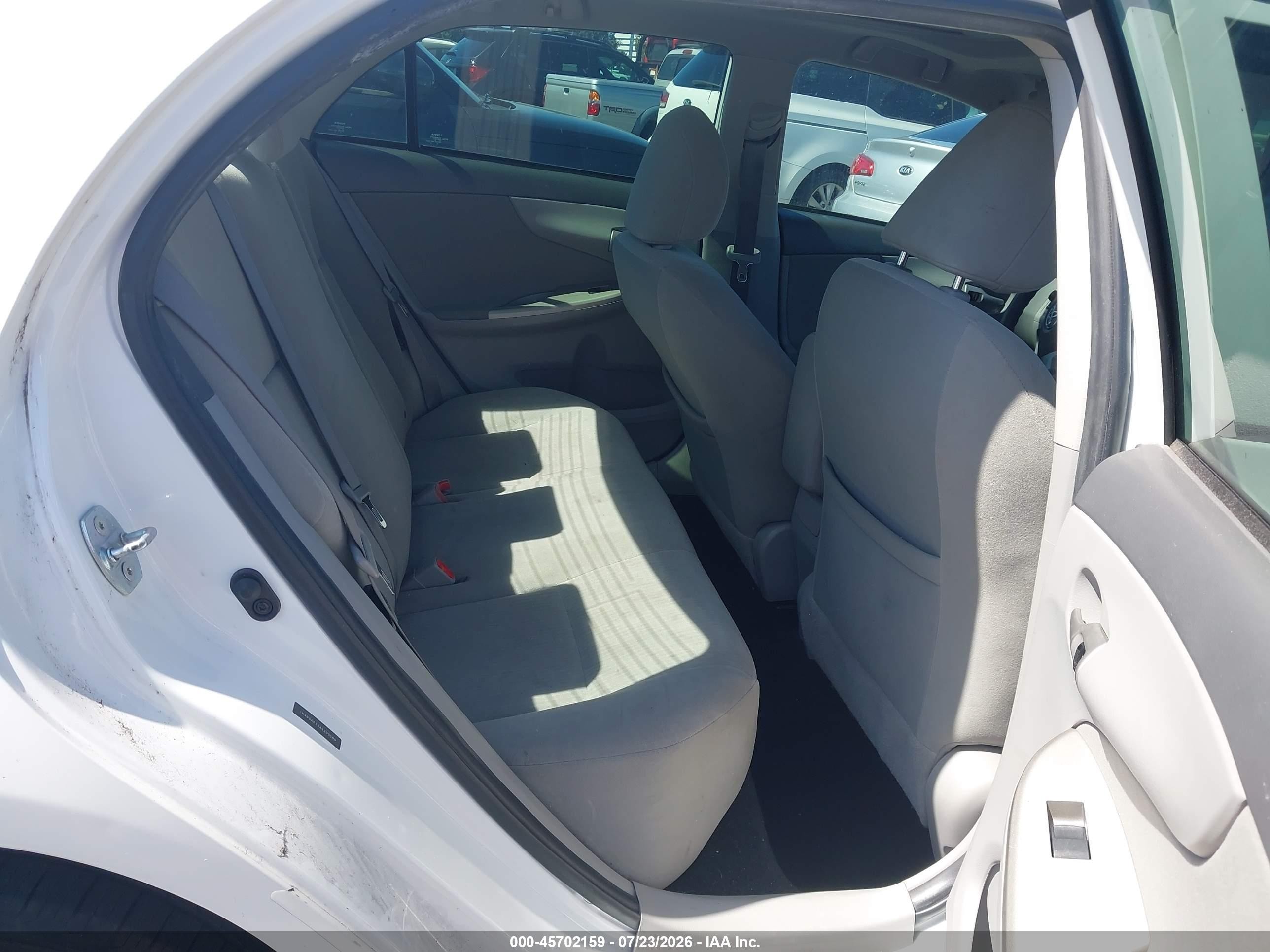 2010 Toyota Corolla Le Белый vin: 1NXBU4EE5AZ293599