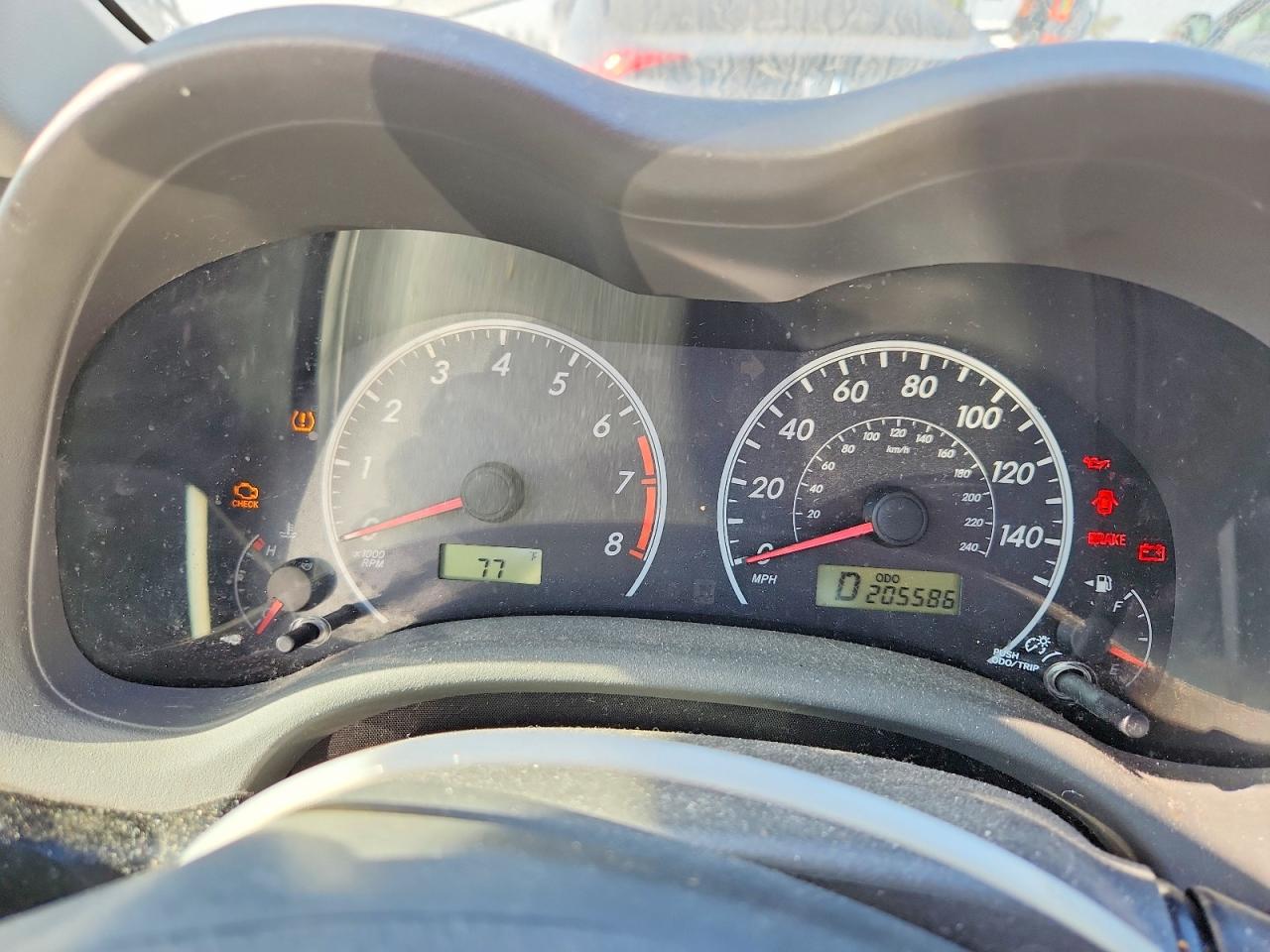 2010 Toyota Corolla Le Silver vin: 1NXBU4EE5AZ300616