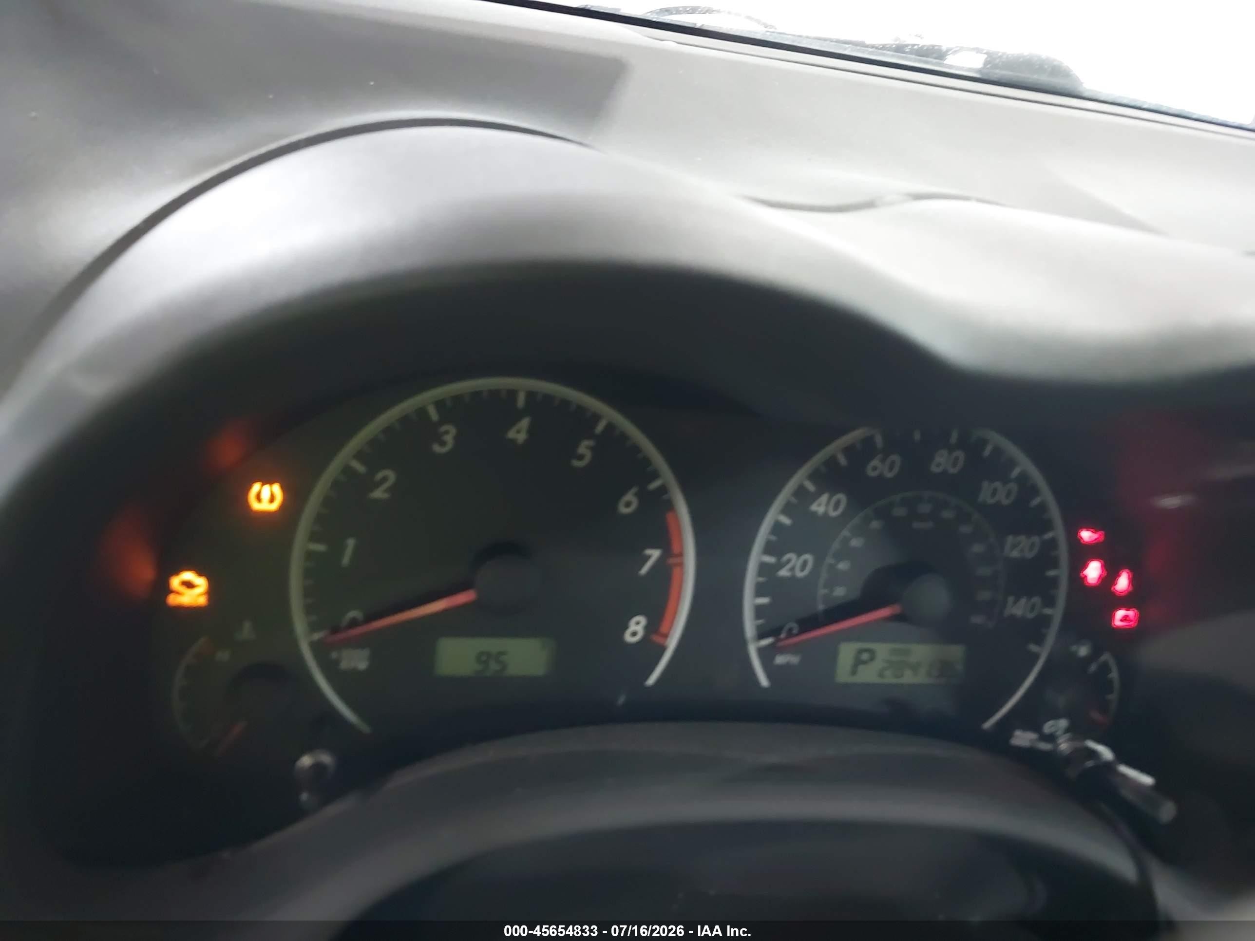 2010 Toyota Corolla Le Красный vin: 1NXBU4EE5AZ308313