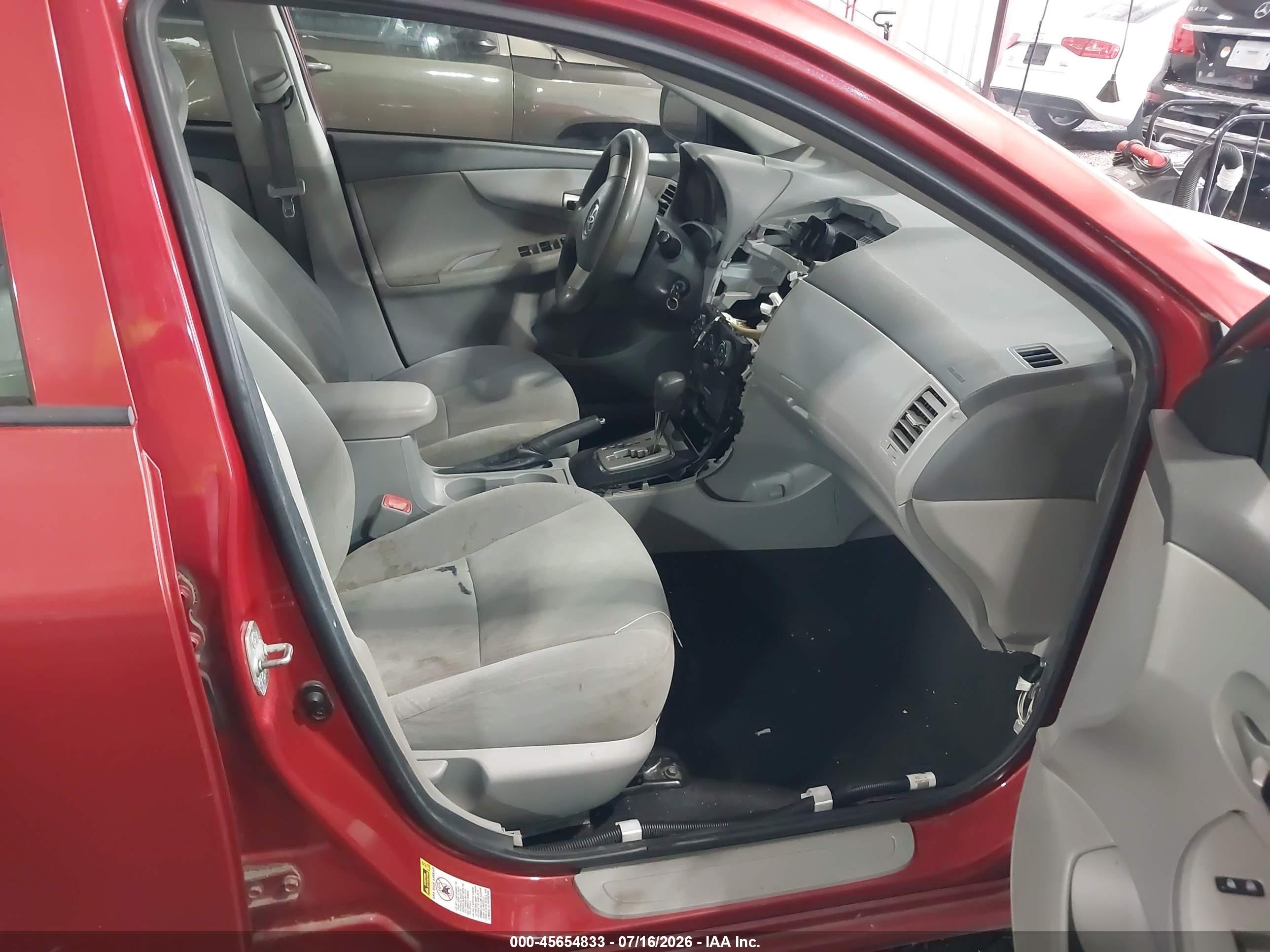 2010 Toyota Corolla Le Красный vin: 1NXBU4EE5AZ308313