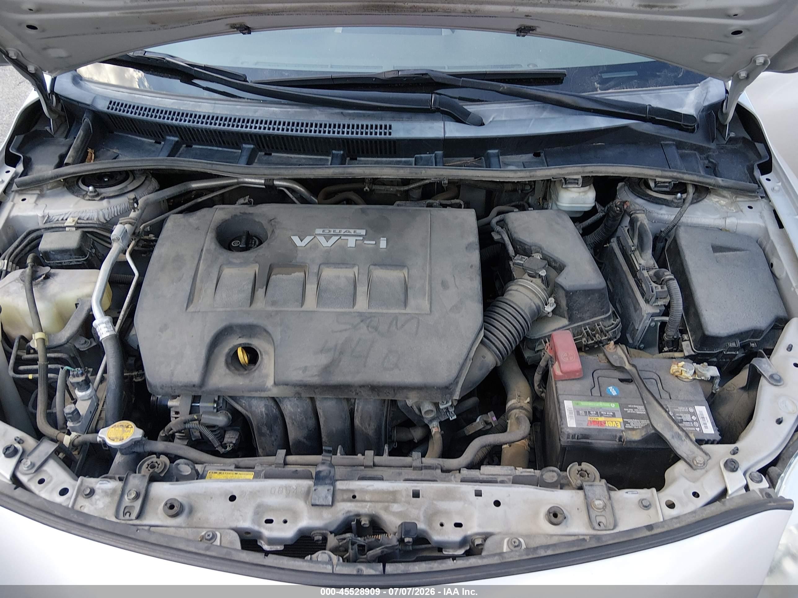 2010 Toyota Corolla Le Silver vin: 1NXBU4EE5AZ309915