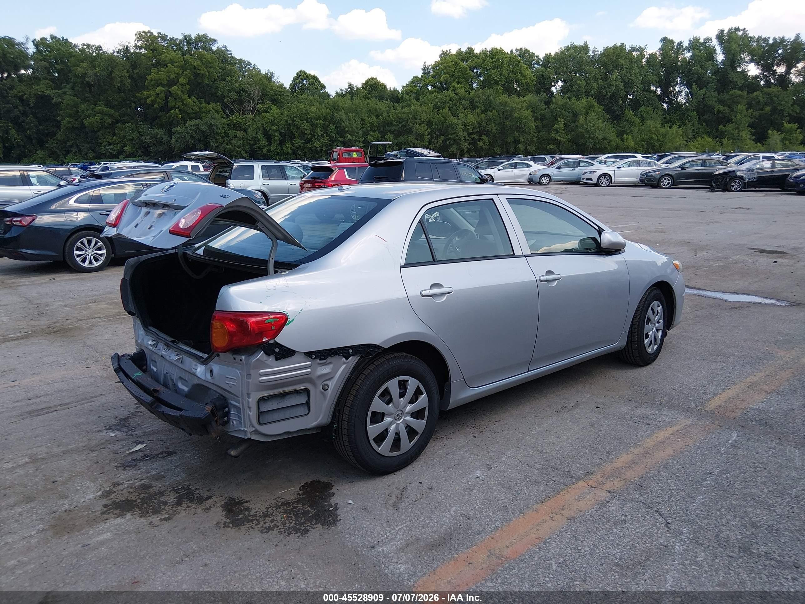 2010 Toyota Corolla Le Silver vin: 1NXBU4EE5AZ309915