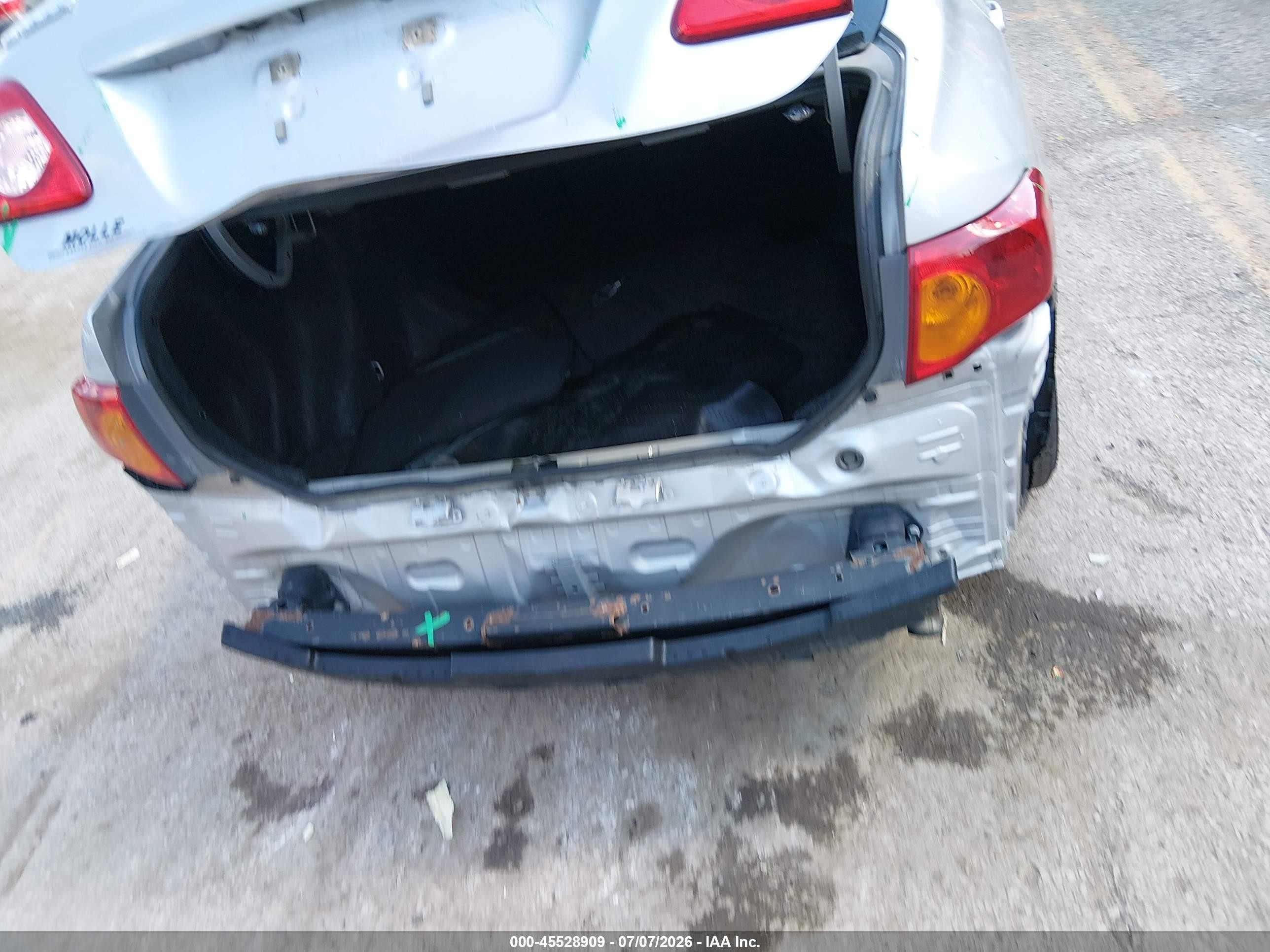 2010 Toyota Corolla Le Silver vin: 1NXBU4EE5AZ309915