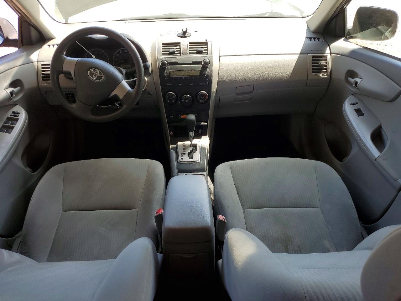 2010 Toyota Corolla Le Gray vin: 1NXBU4EE5AZ316587