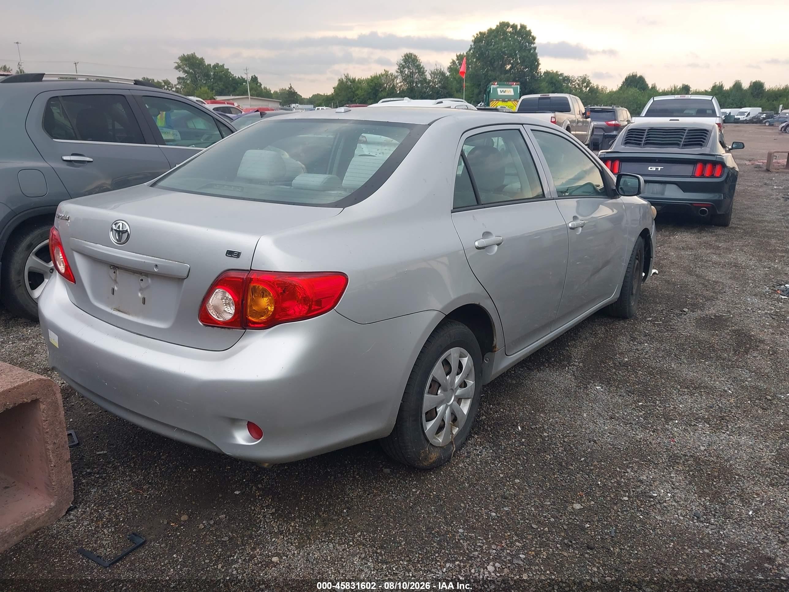 2010 Toyota Corolla Le Silver vin: 1NXBU4EE5AZ316668