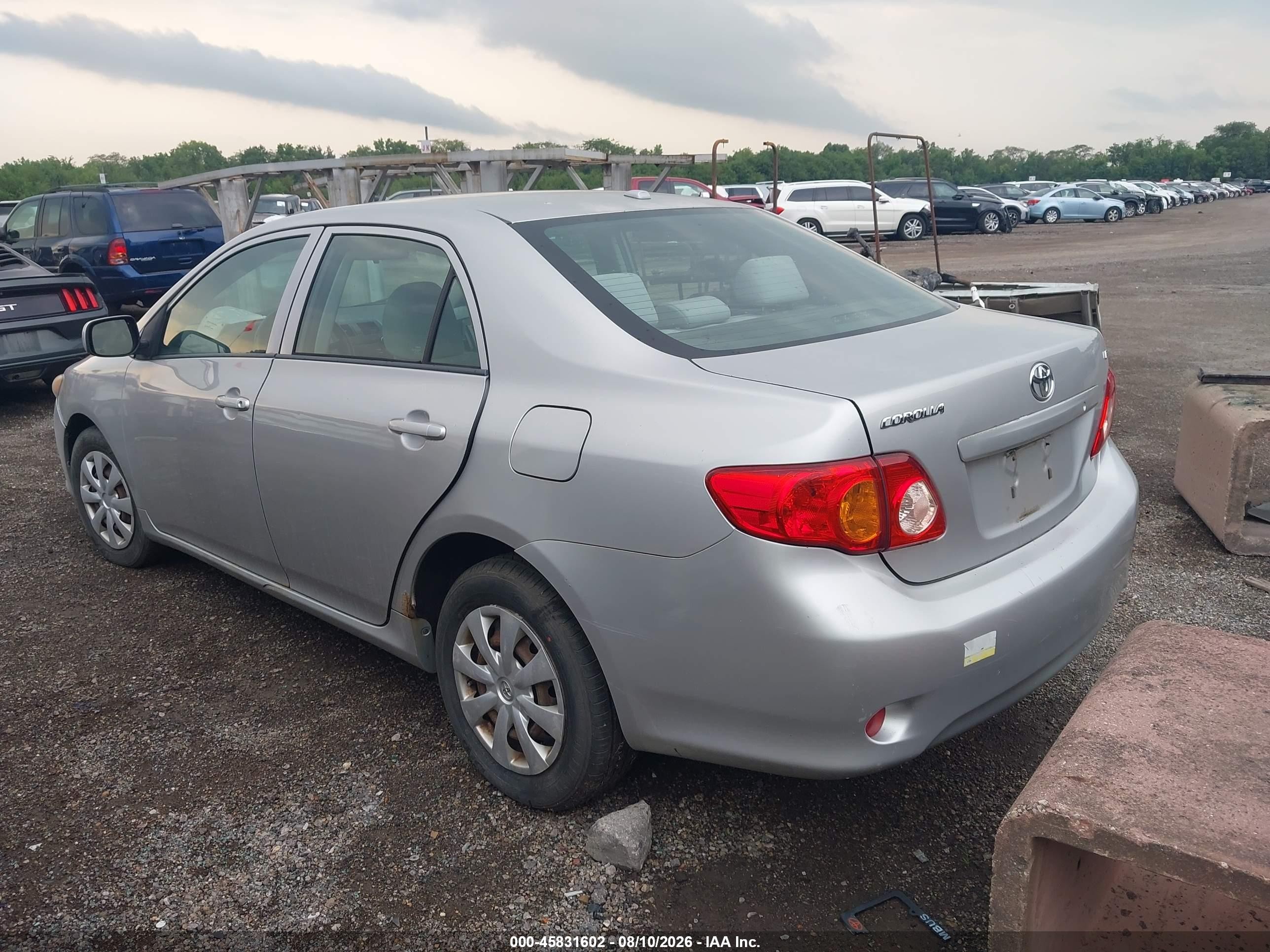 2010 Toyota Corolla Le Silver vin: 1NXBU4EE5AZ316668