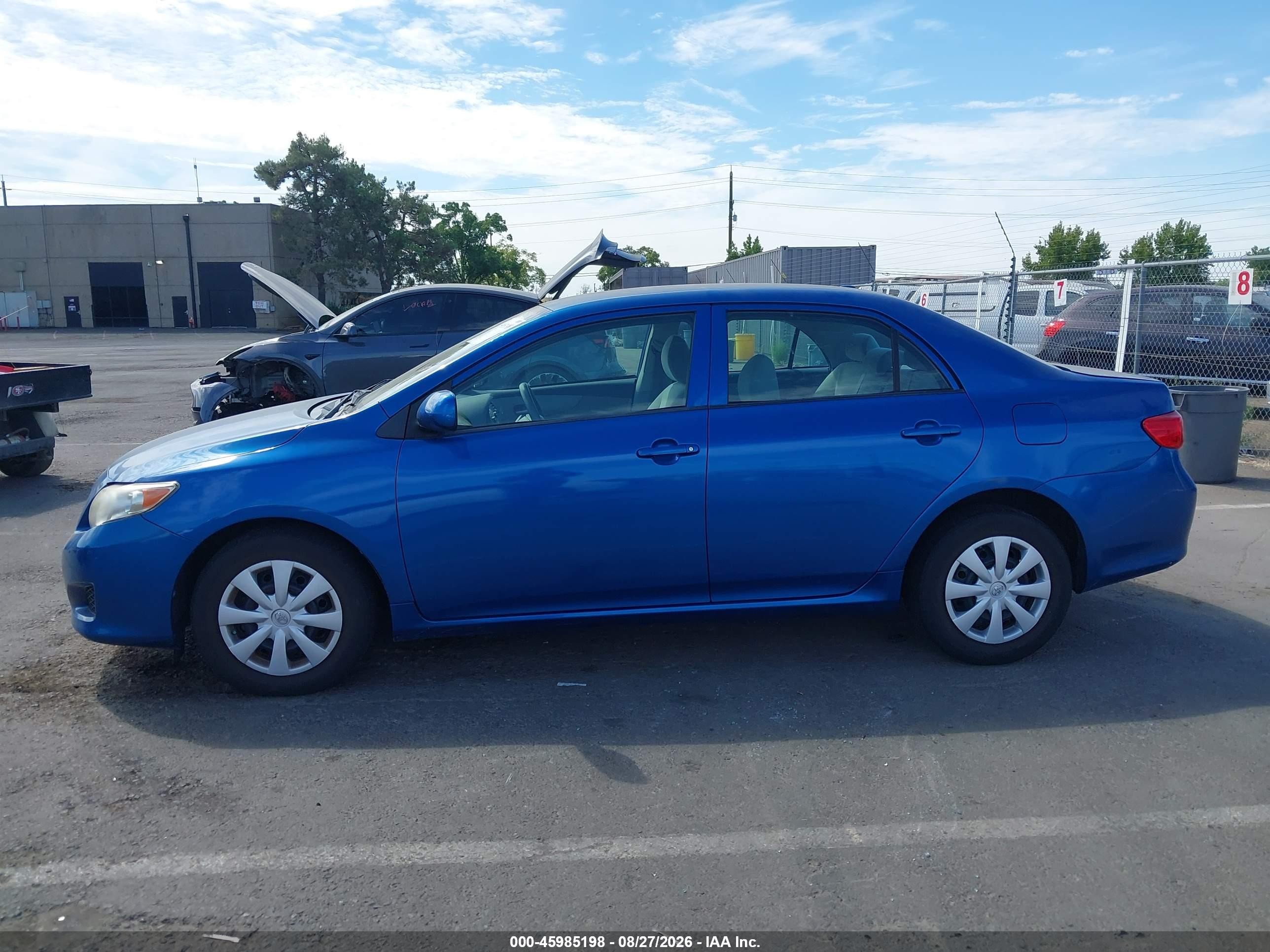 2010 Toyota Corolla Le Blue vin: 1NXBU4EE5AZ322812