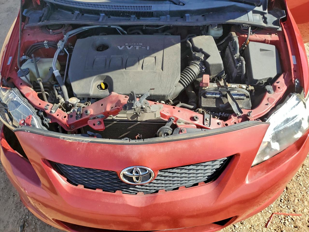 2010 Toyota Corolla Base Red vin: 1NXBU4EE5AZ330604