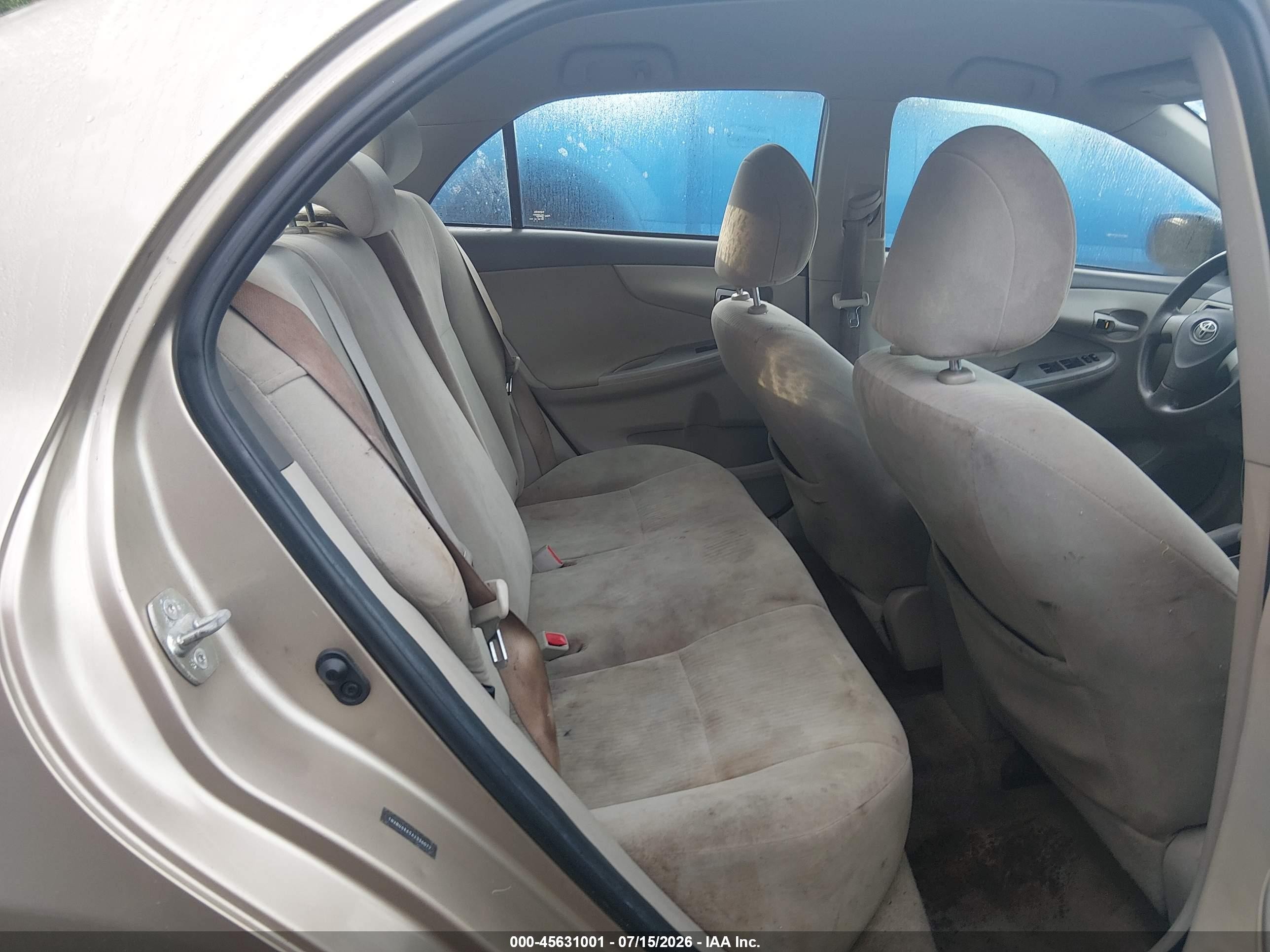 2010 Toyota Corolla Le Gold vin: 1NXBU4EE5AZ336077