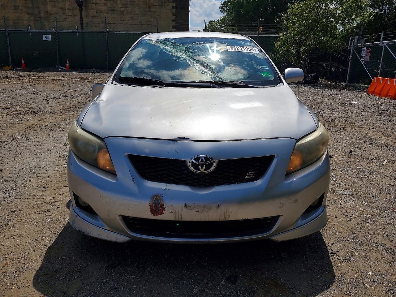 2010 Toyota Corolla S Silver vin: 1NXBU4EE5AZ337634