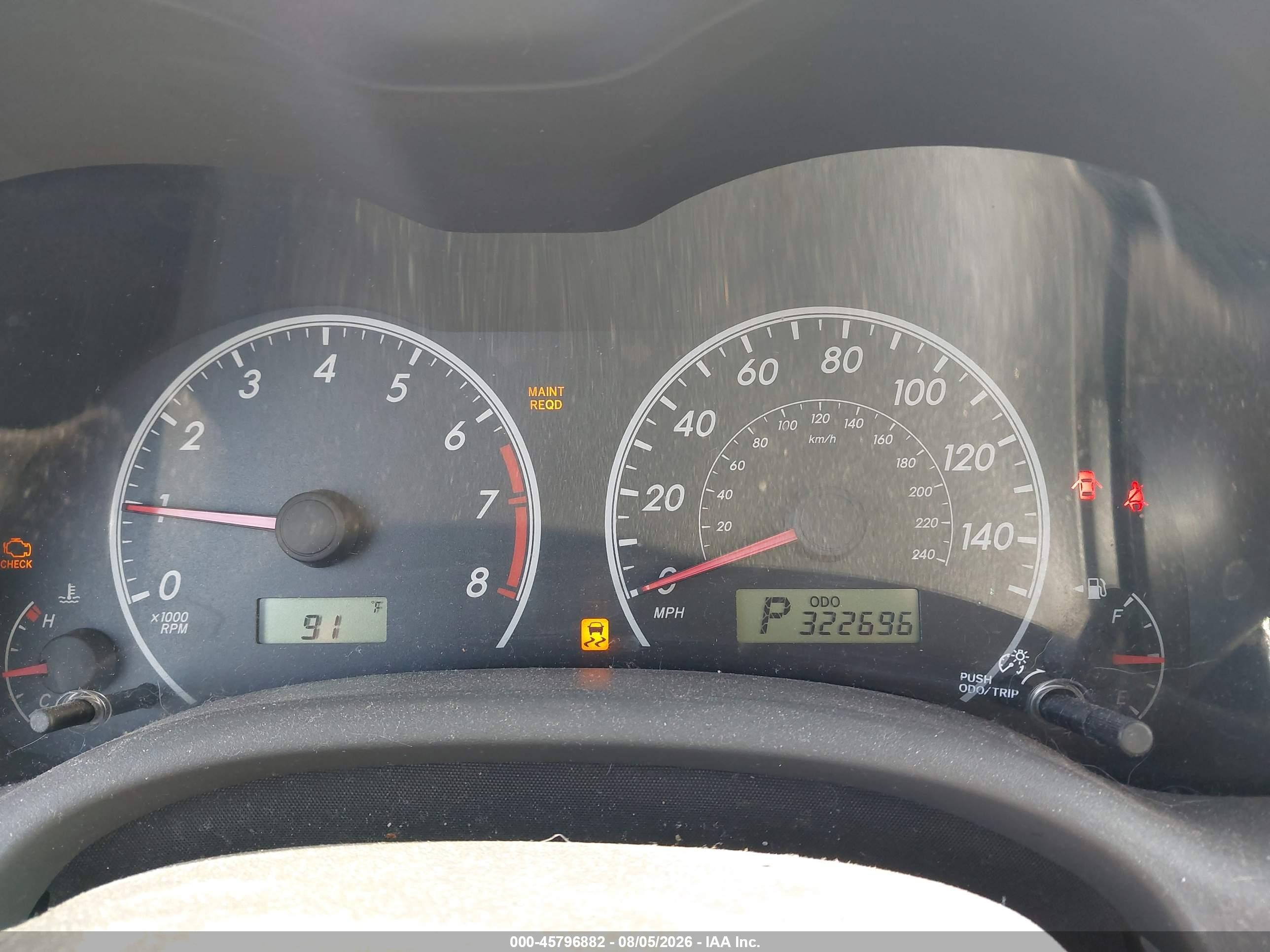 2010 Toyota Corolla Le Silver vin: 1NXBU4EE5AZ338329