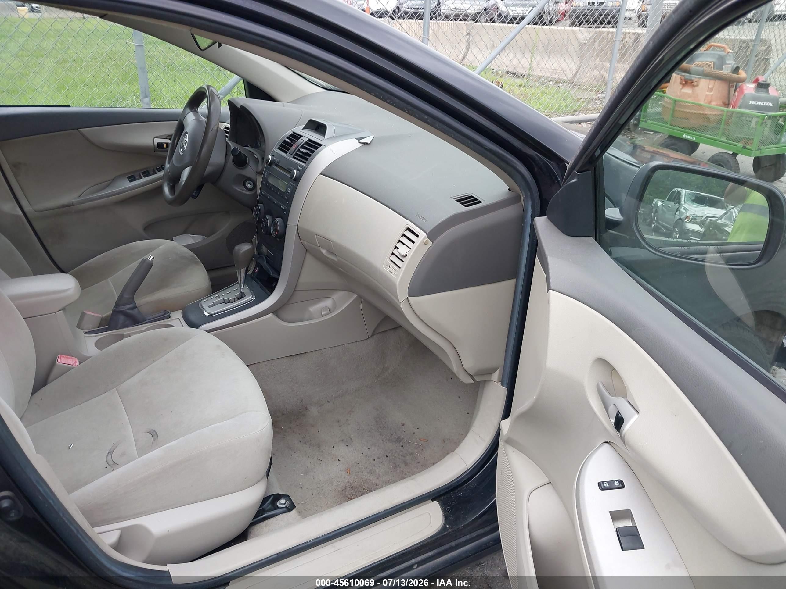 2010 Toyota Corolla Le Черный vin: 1NXBU4EE5AZ354210