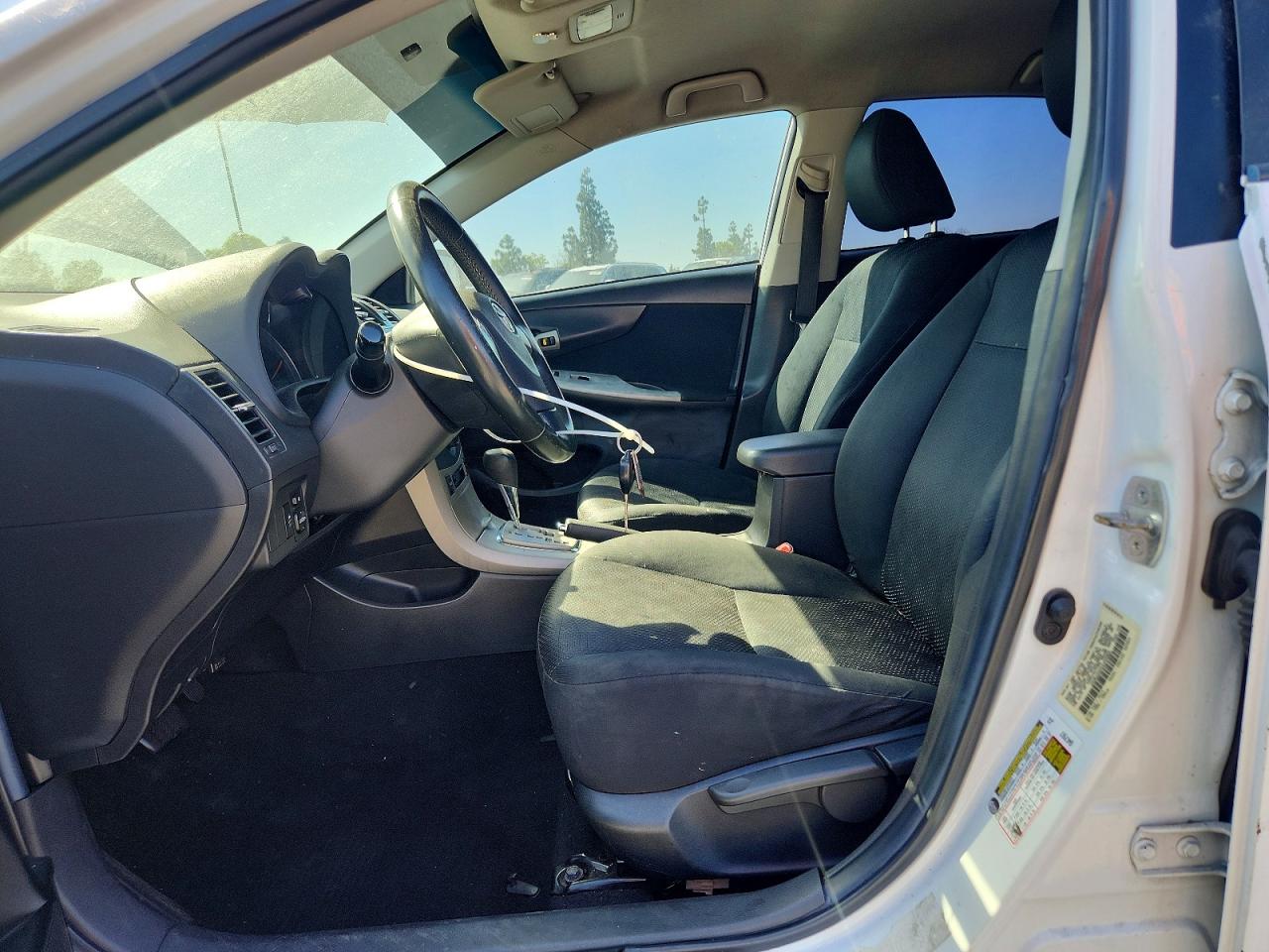 2010 Toyota Corolla S White vin: 1NXBU4EE5AZ355583