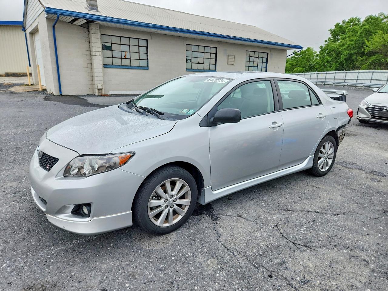 2010 Toyota Corolla S Silver vin: 1NXBU4EE5AZ375509