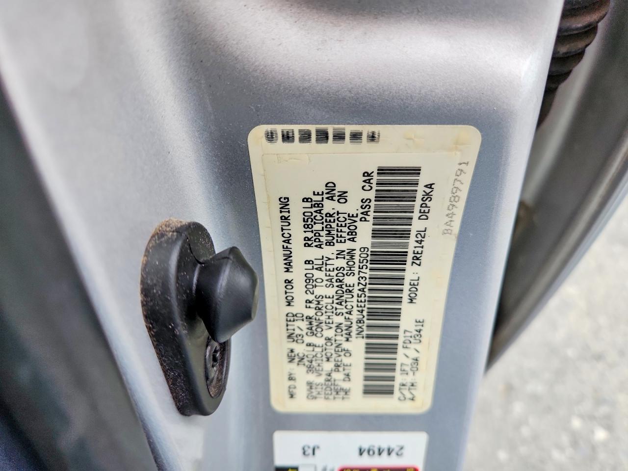 2010 Toyota Corolla S Silver vin: 1NXBU4EE5AZ375509