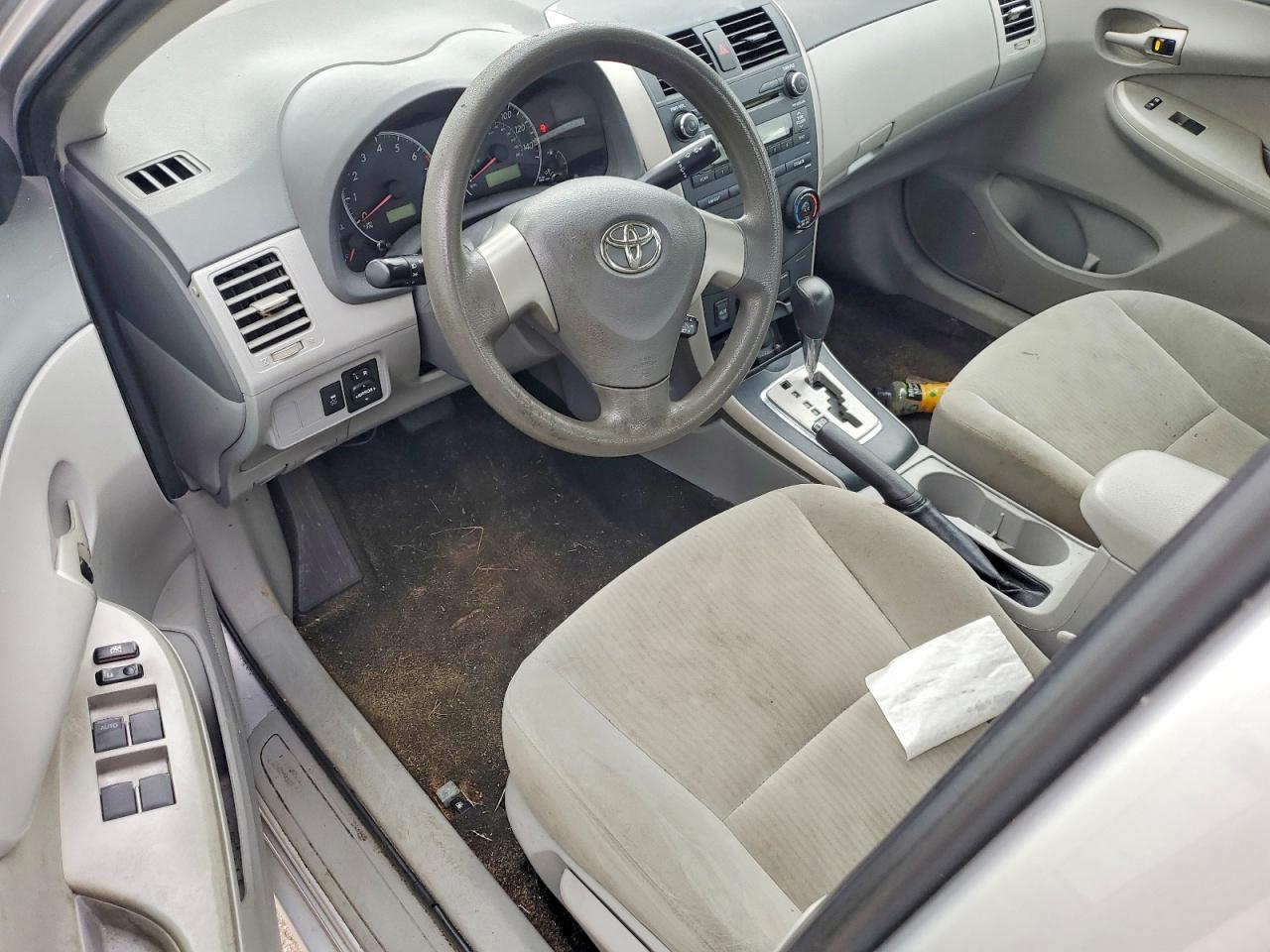 2010 Toyota Corolla Silver vin: 1NXBU4EE5AZ382220