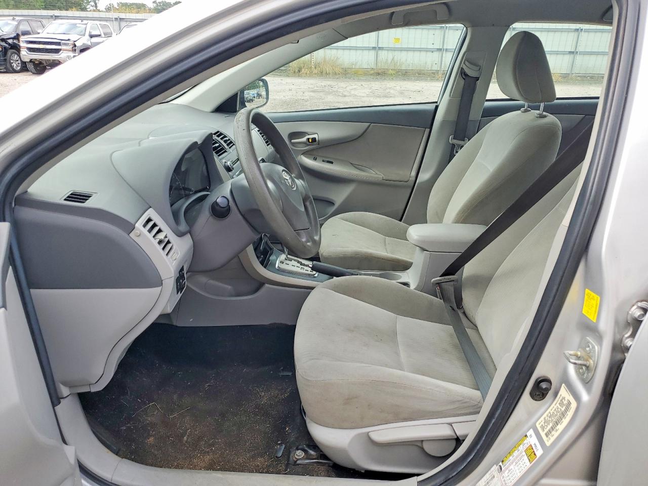 2010 Toyota Corolla Silver vin: 1NXBU4EE5AZ382220