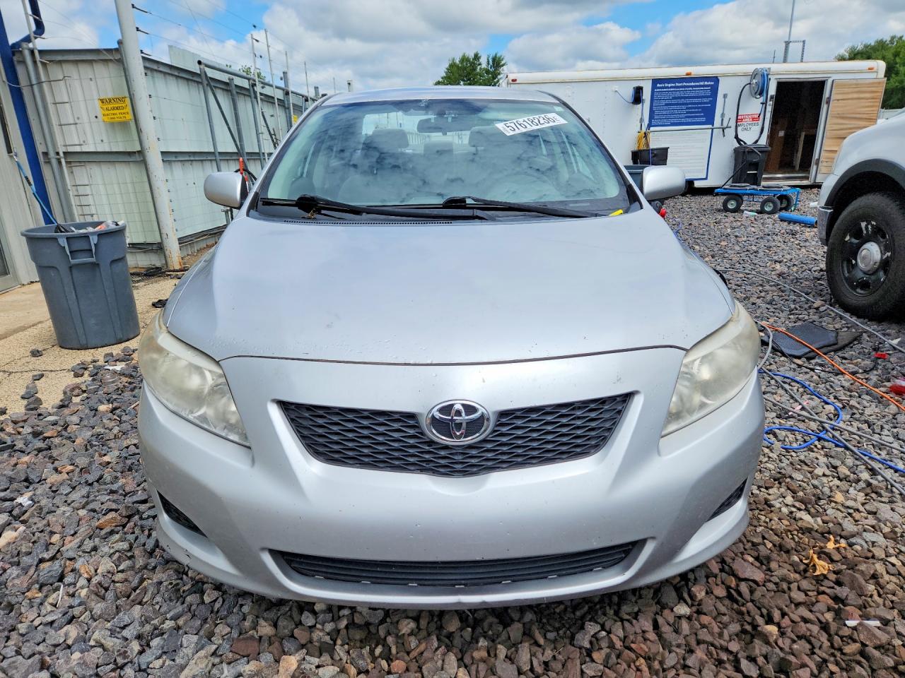 2010 Toyota Corolla Le Silver vin: 1NXBU4EE6AZ173701