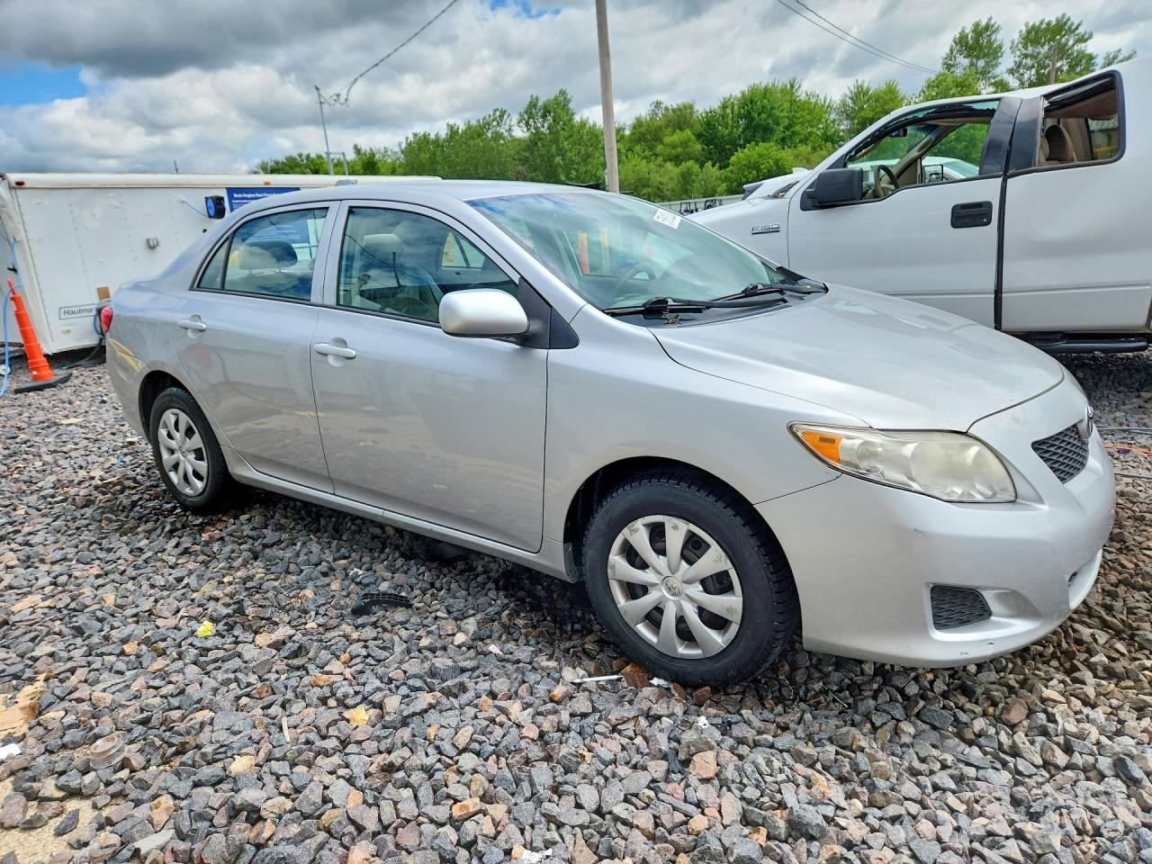 2010 Toyota Corolla Le Silver vin: 1NXBU4EE6AZ173701