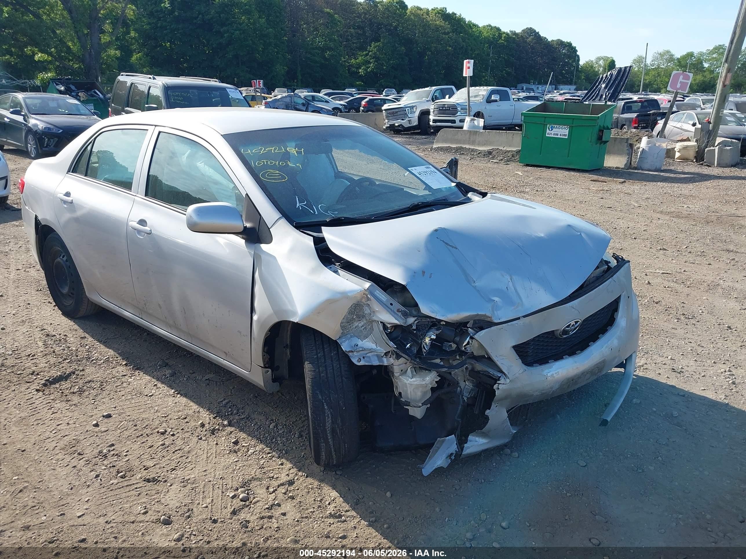 2010 Toyota Corolla Le Silver vin: 1NXBU4EE6AZ178526