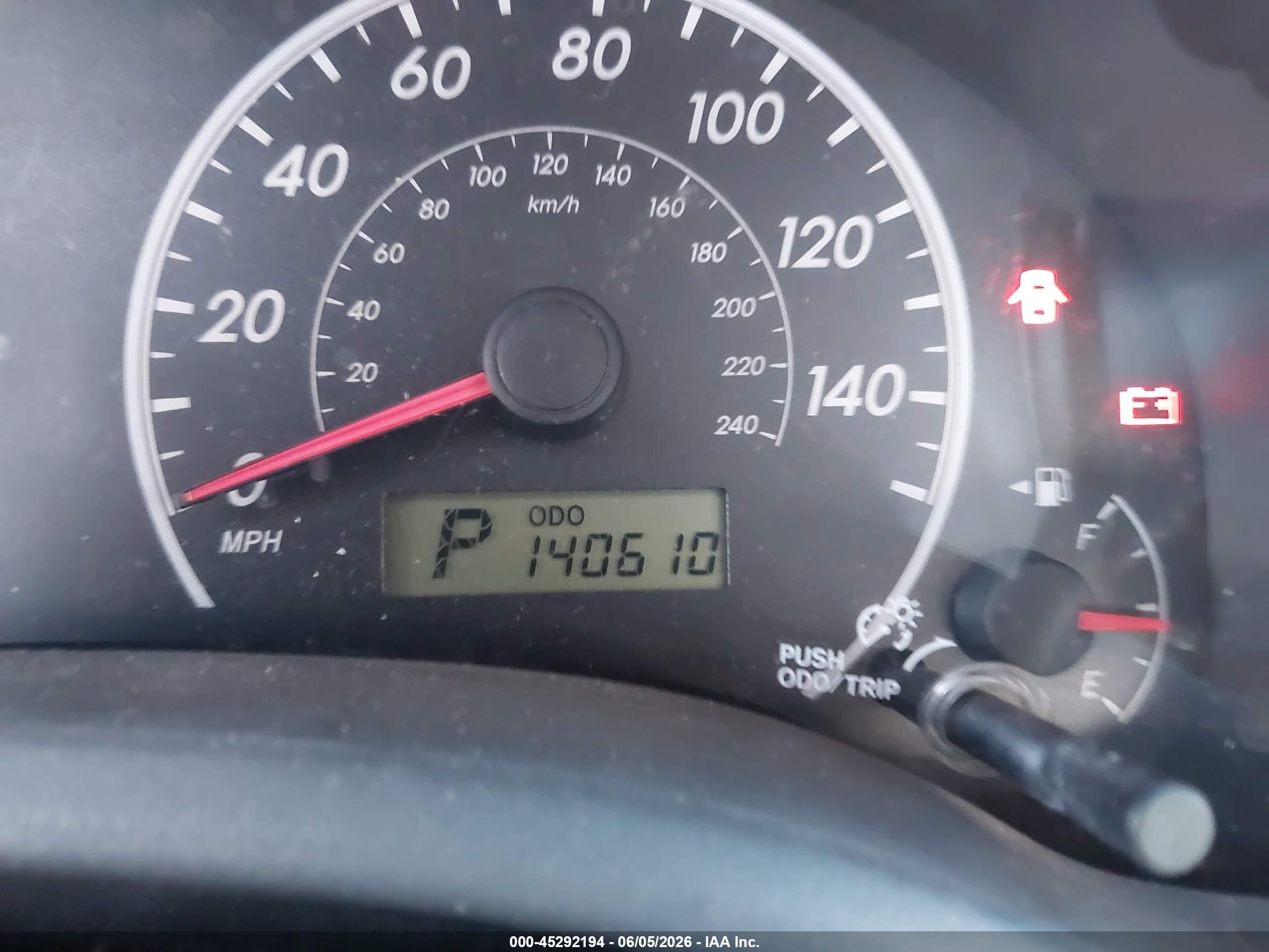 2010 Toyota Corolla Le Silver vin: 1NXBU4EE6AZ178526