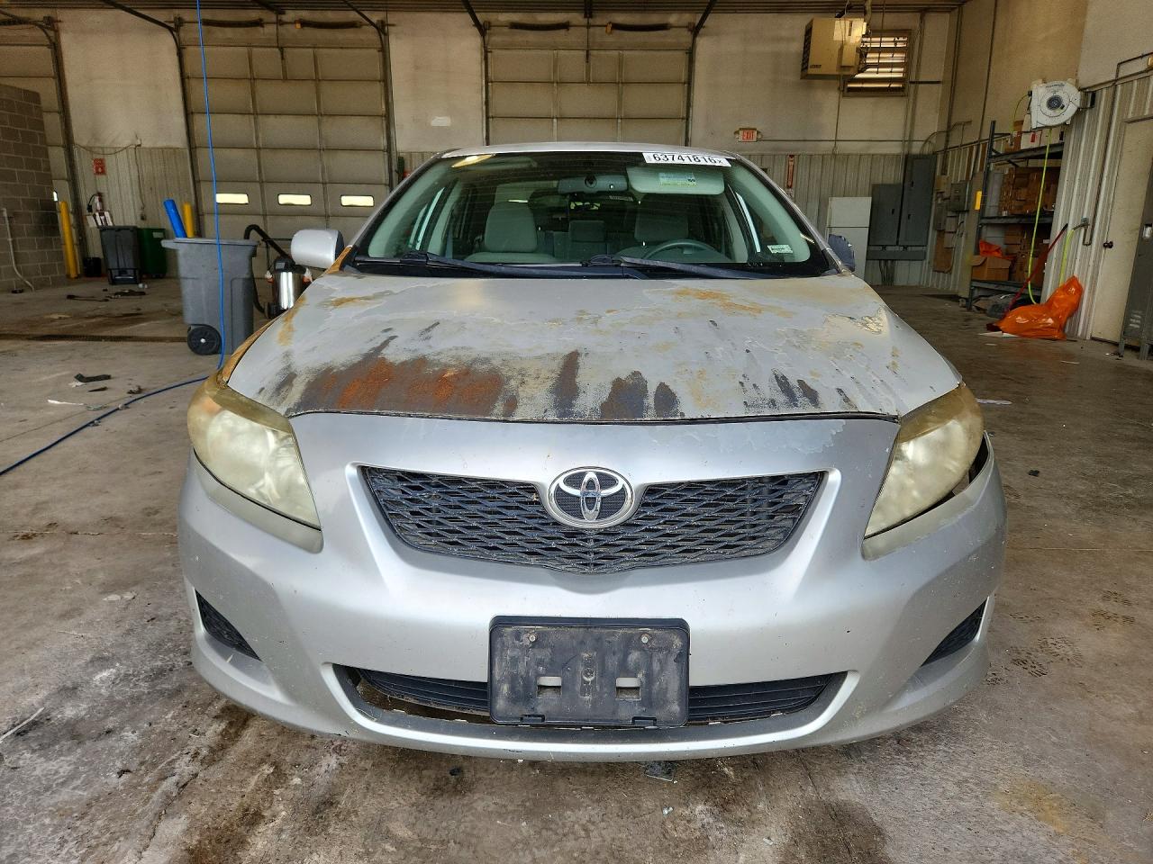 2010 Toyota Corolla Le Silver vin: 1NXBU4EE6AZ180969