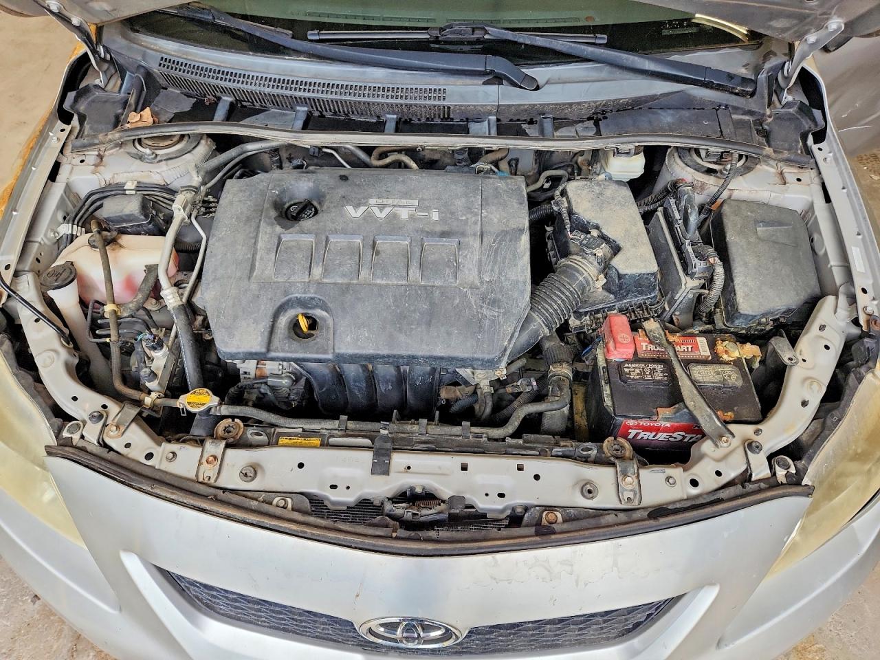 2010 Toyota Corolla Le Silver vin: 1NXBU4EE6AZ180969
