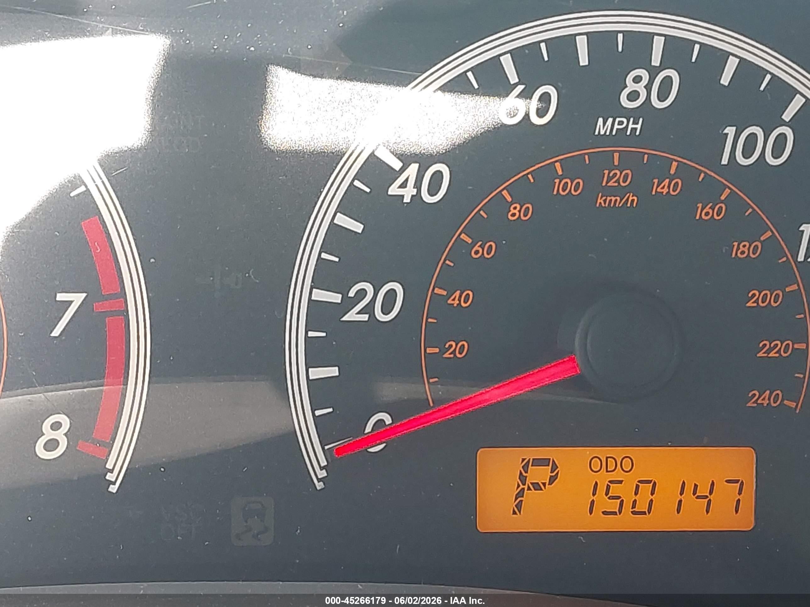 2010 Toyota Corolla Xle Серебряный vin: 1NXBU4EE6AZ195343