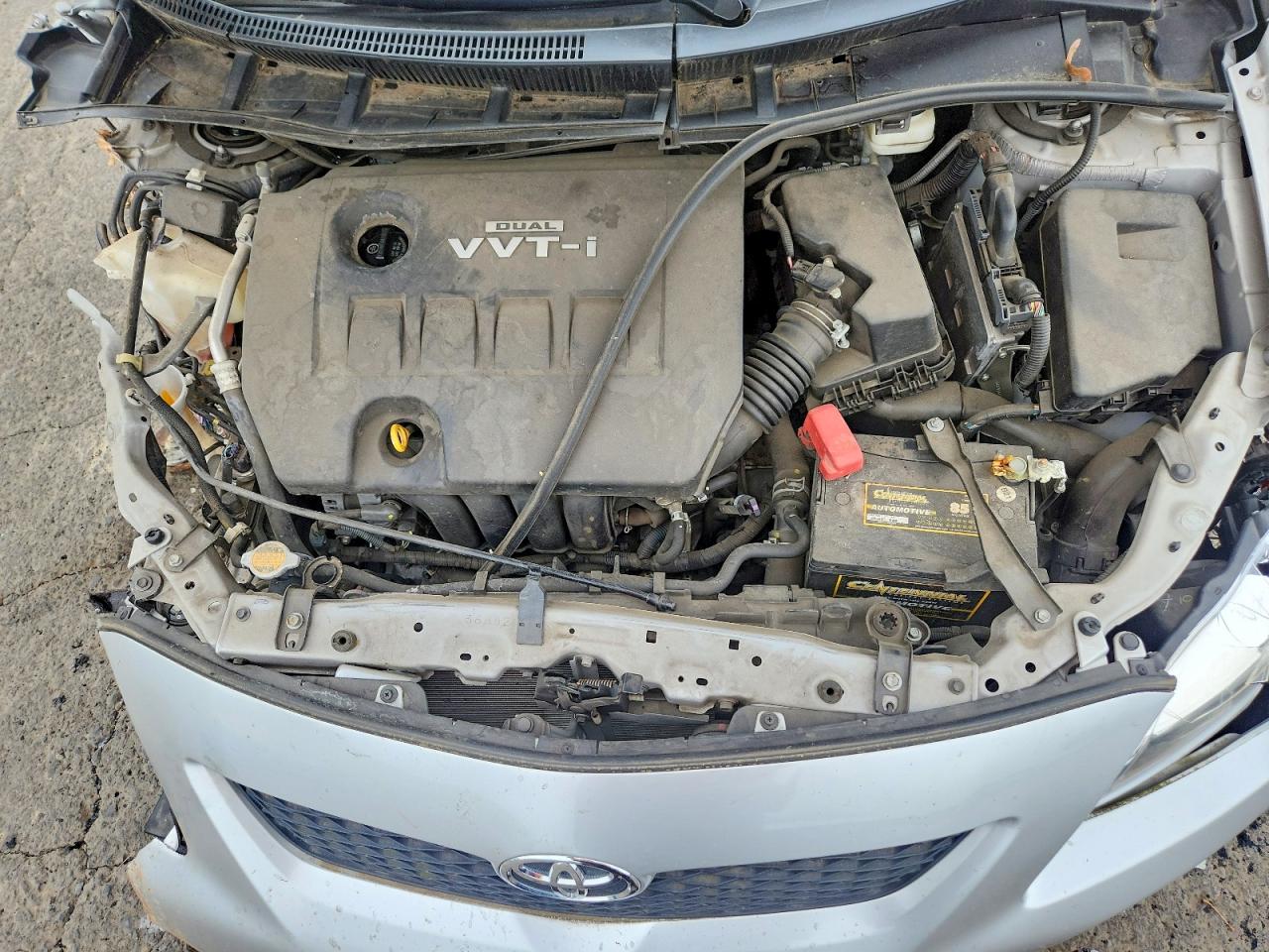 2010 Toyota Corolla Le Silver vin: 1NXBU4EE6AZ198145
