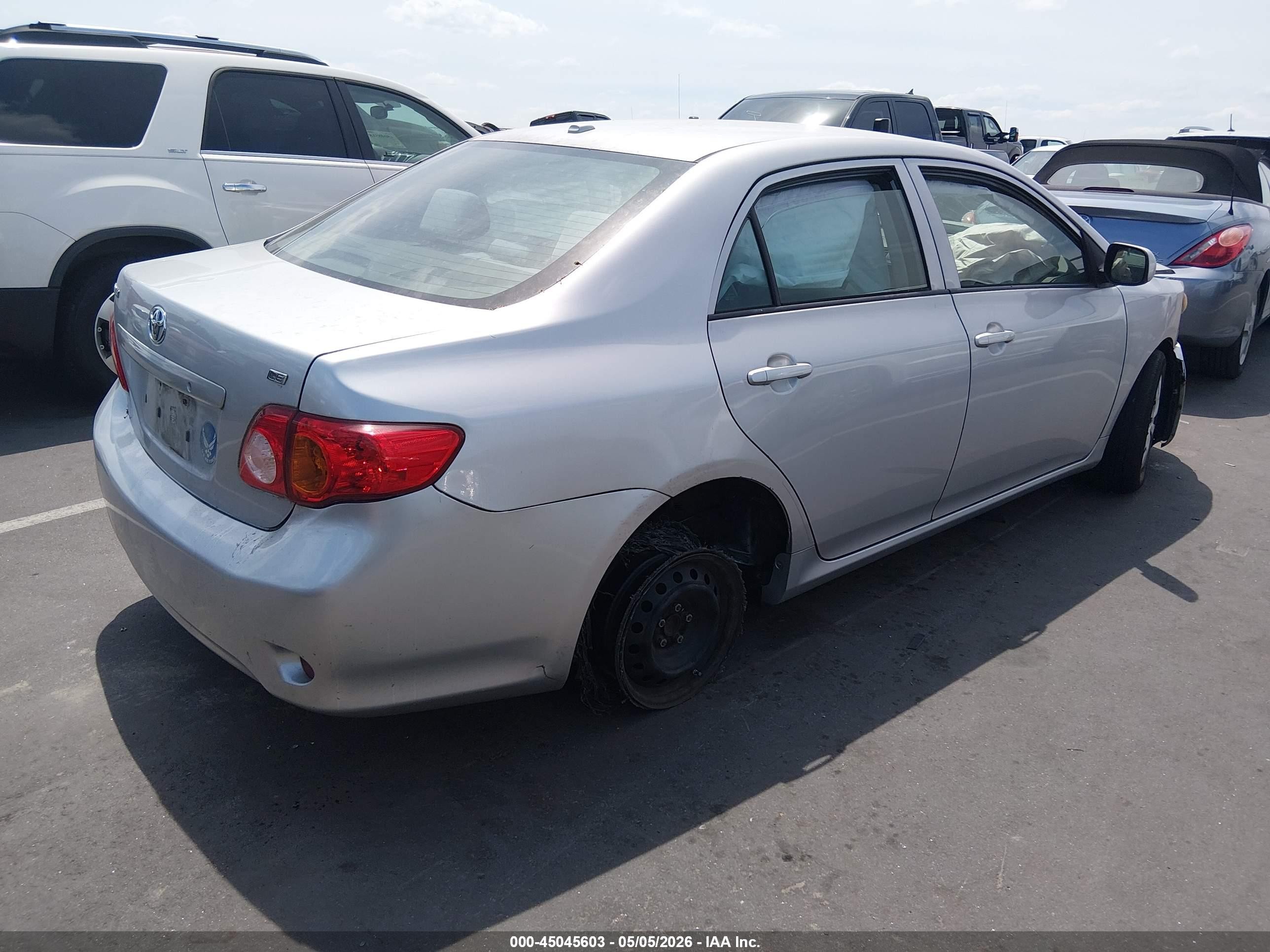 2010 Toyota Corolla Le Silver vin: 1NXBU4EE6AZ207944