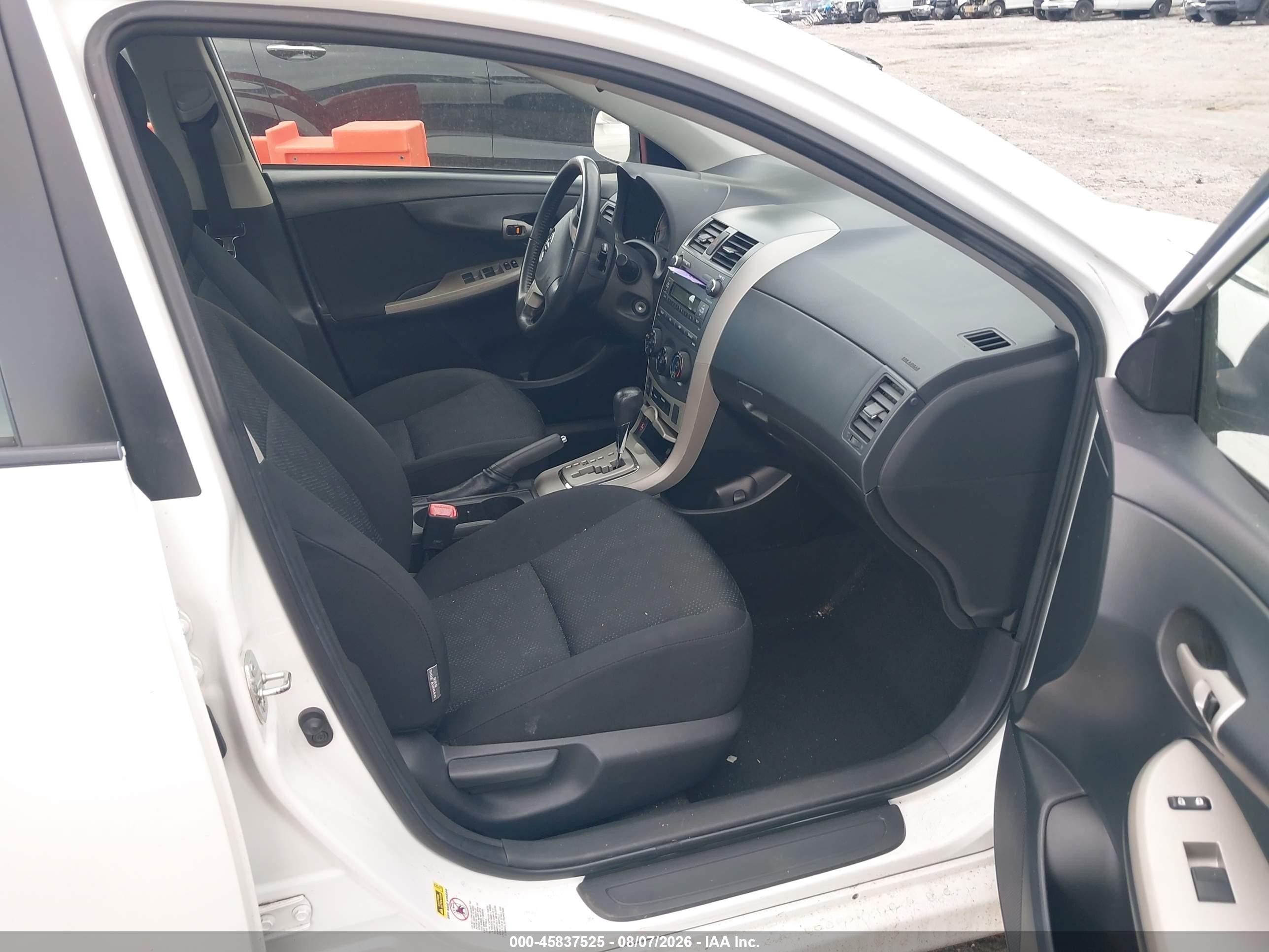 2010 Toyota Corolla S White vin: 1NXBU4EE6AZ216627