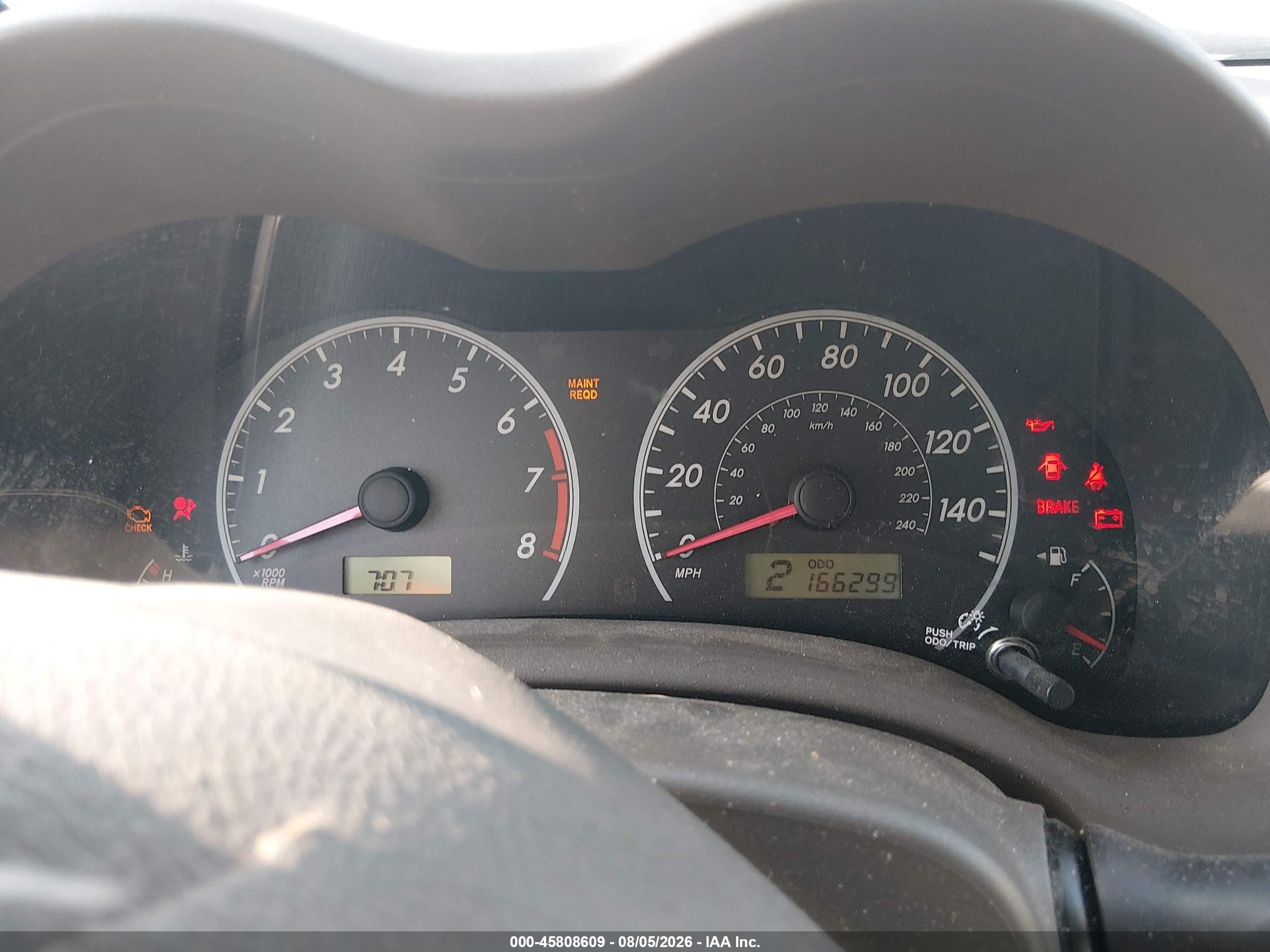 2010 Toyota Corolla Le Red vin: 1NXBU4EE6AZ218359
