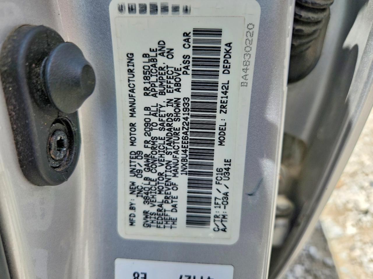 2010 Toyota Corolla Le Silver vin: 1NXBU4EE6AZ241933