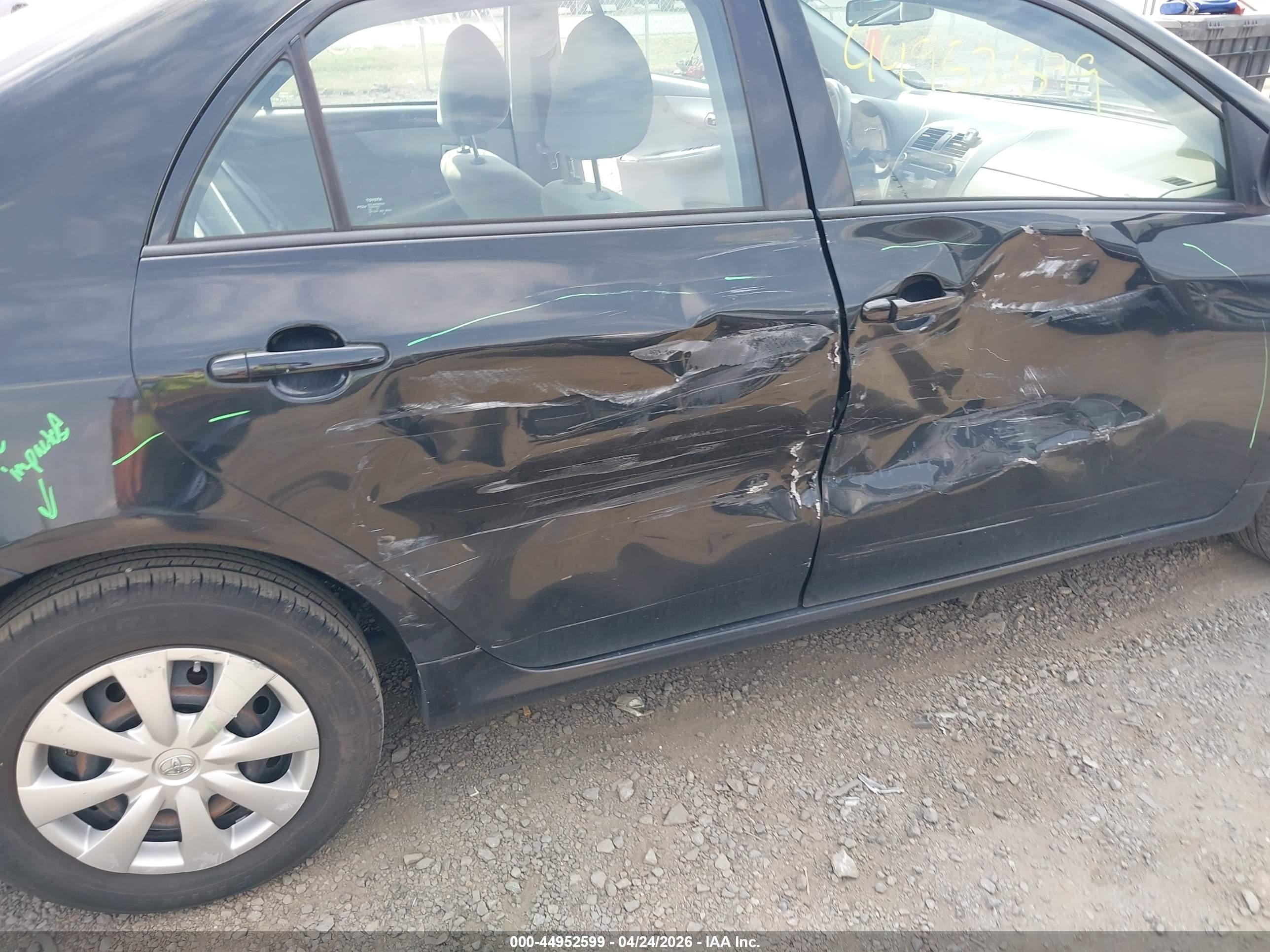 2010 Toyota Corolla Le Черный vin: 1NXBU4EE6AZ254231
