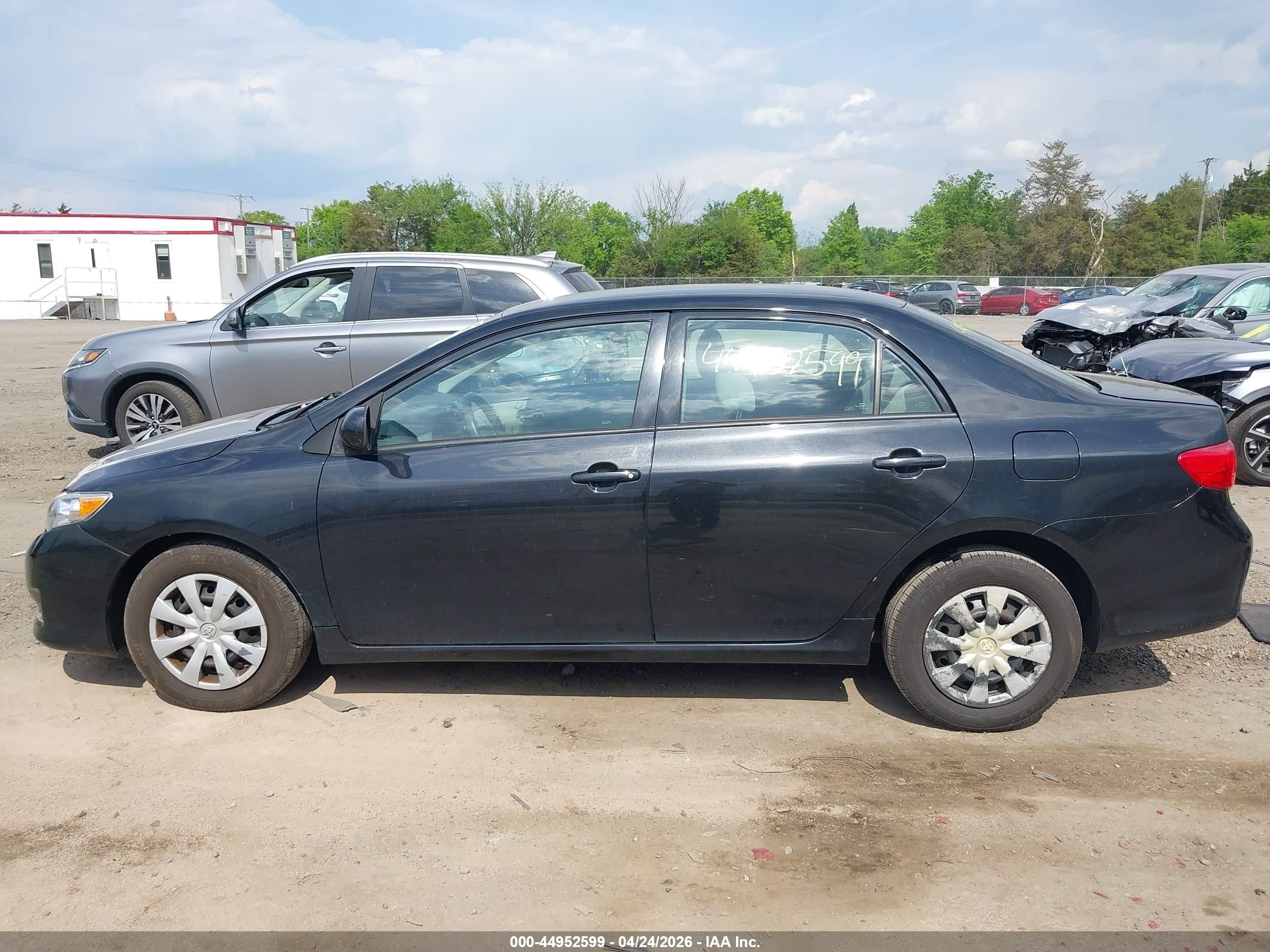 2010 Toyota Corolla Le Черный vin: 1NXBU4EE6AZ254231