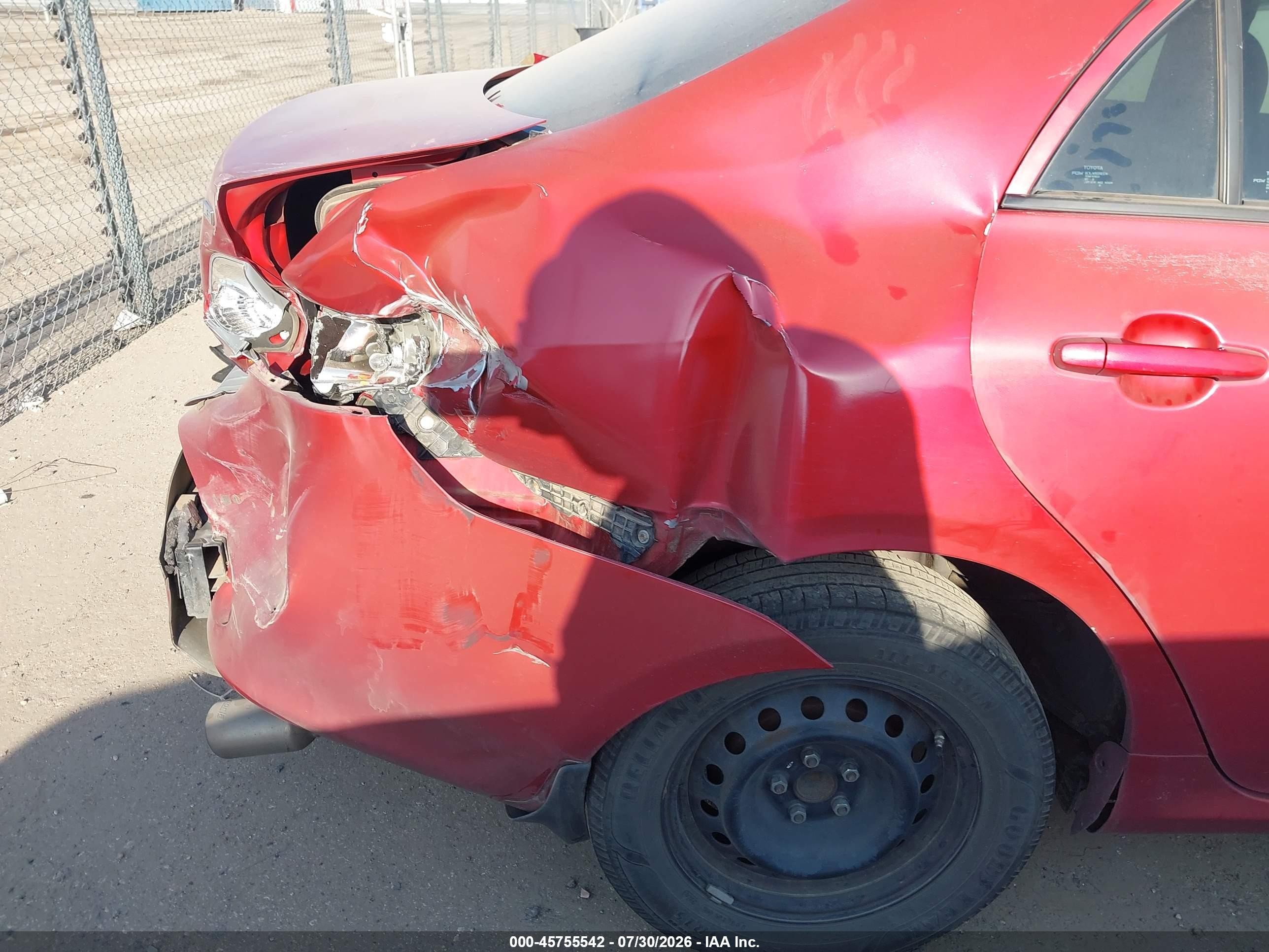 2010 Toyota Corolla Le Maroon vin: 1NXBU4EE6AZ257226