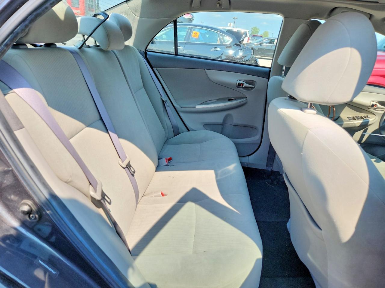 2010 Toyota Corolla Le Gray vin: 1NXBU4EE6AZ267447