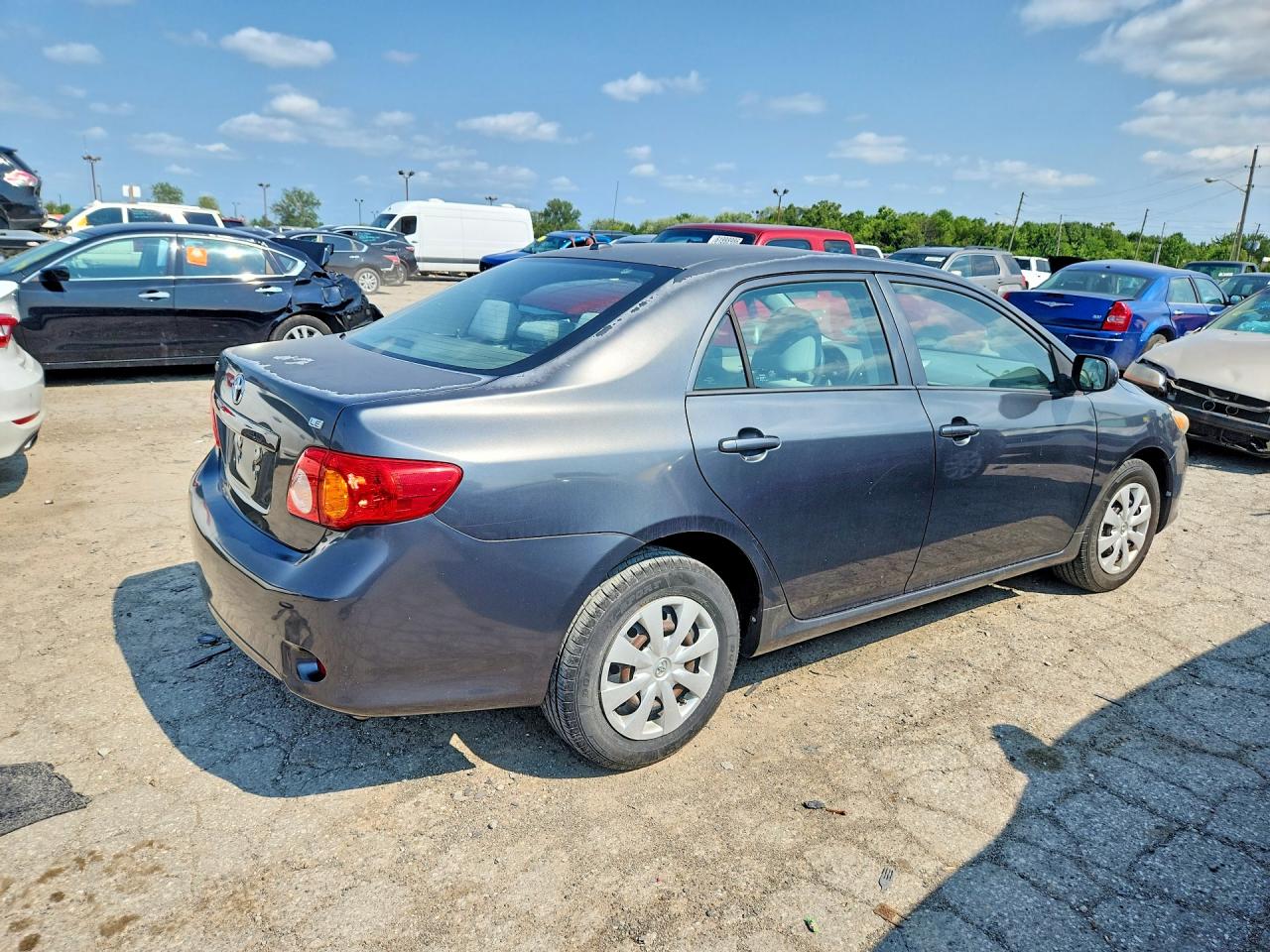 2010 Toyota Corolla Le Gray vin: 1NXBU4EE6AZ267447