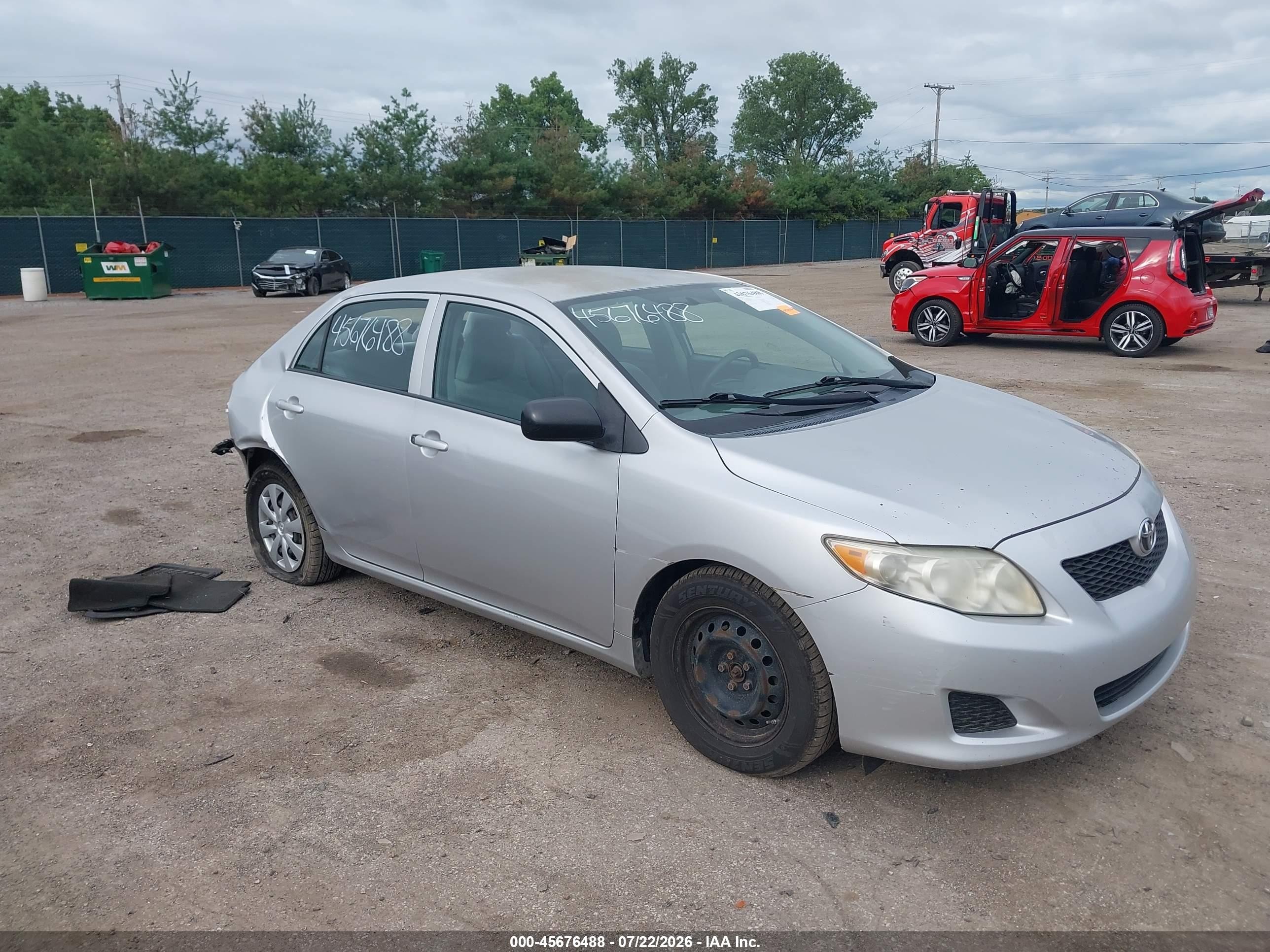2010 Toyota Corolla   Серебряный vin: 1NXBU4EE6AZ270218
