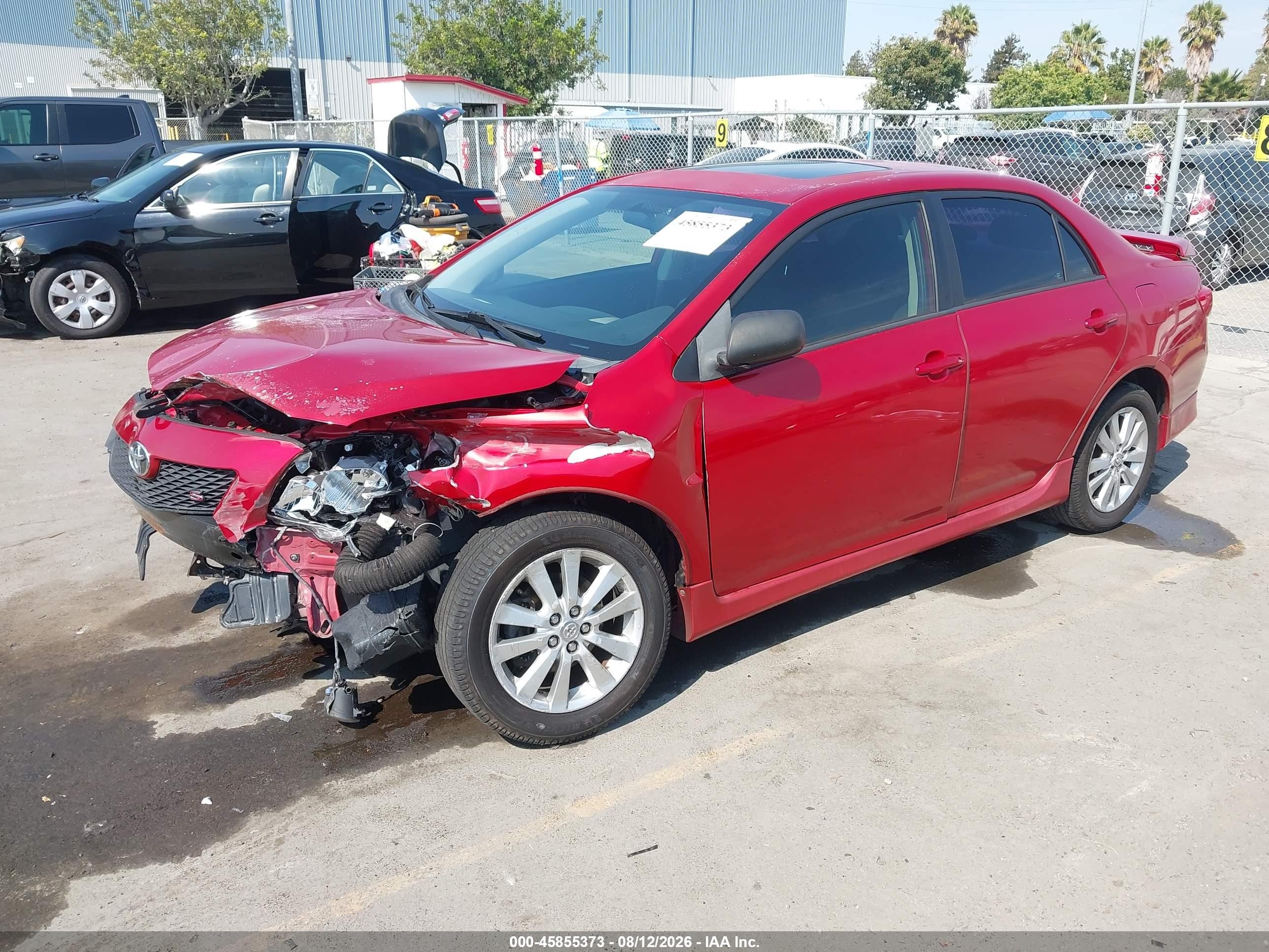 2010 Toyota Corolla S Красный vin: 1NXBU4EE6AZ273006