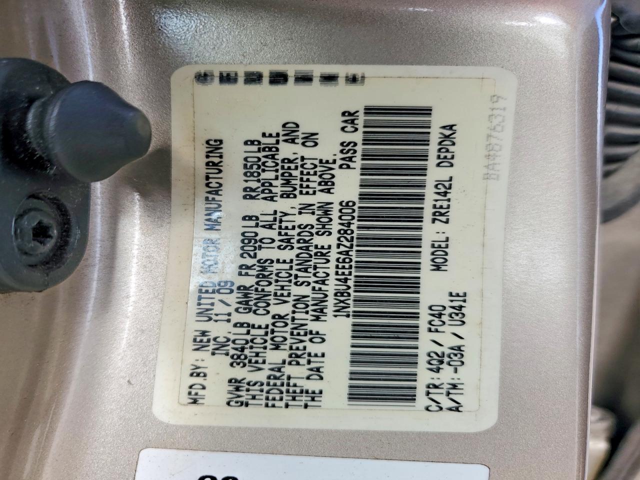 2010 Toyota Corolla Le Gold vin: 1NXBU4EE6AZ284006