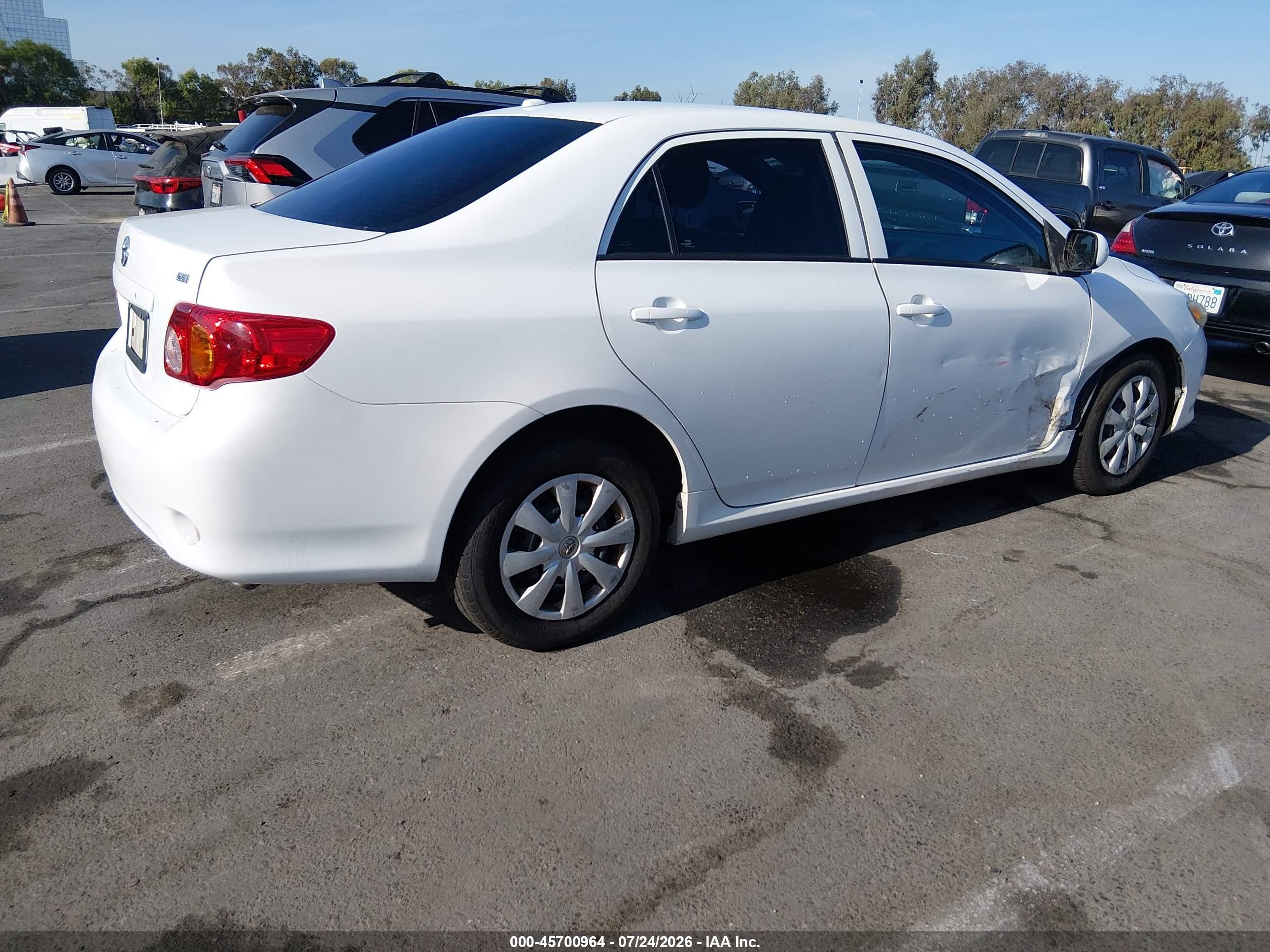 2010 Toyota Corolla Le White vin: 1NXBU4EE6AZ293613