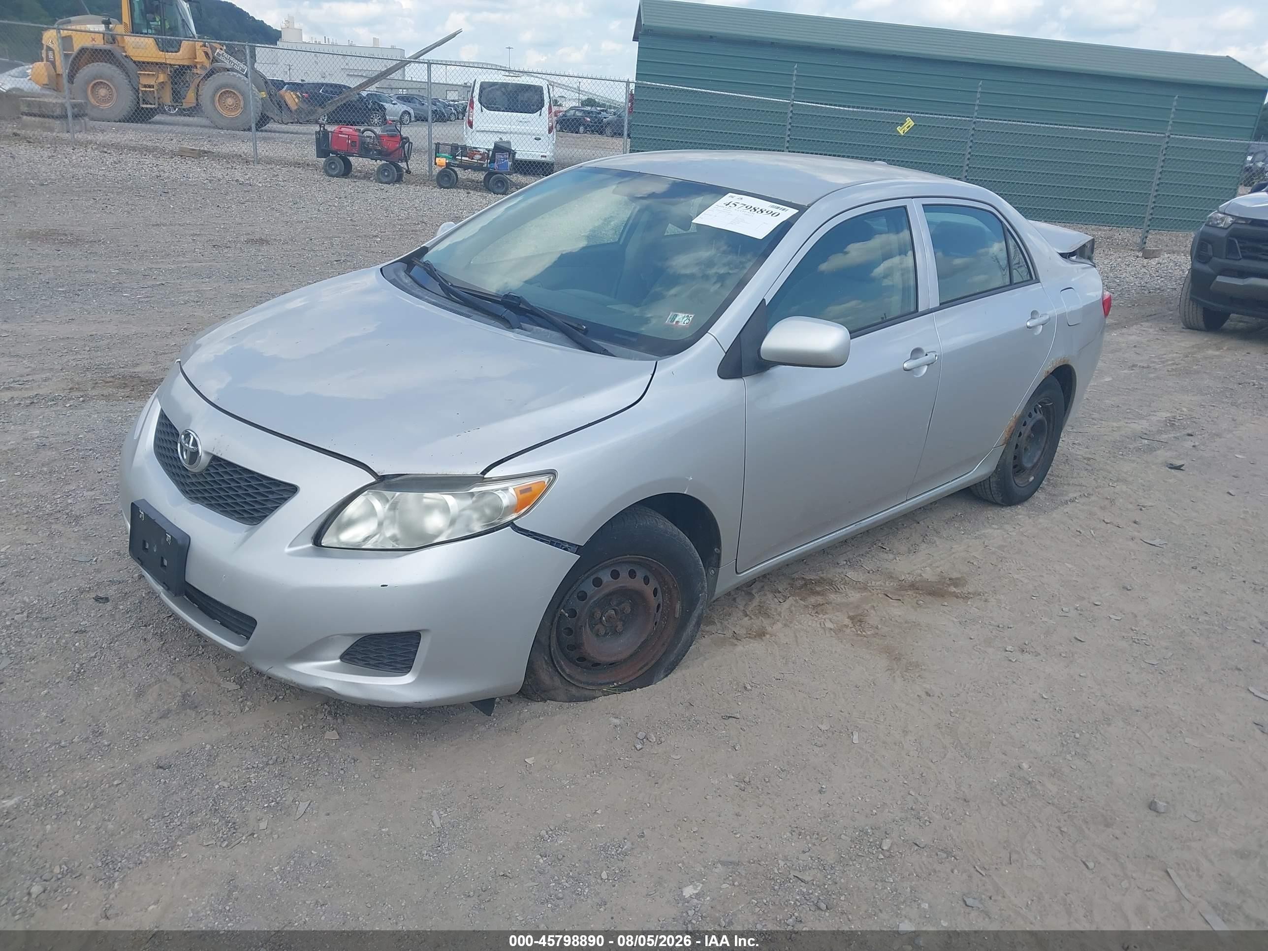 2010 Toyota Corolla Le Silver vin: 1NXBU4EE6AZ301628