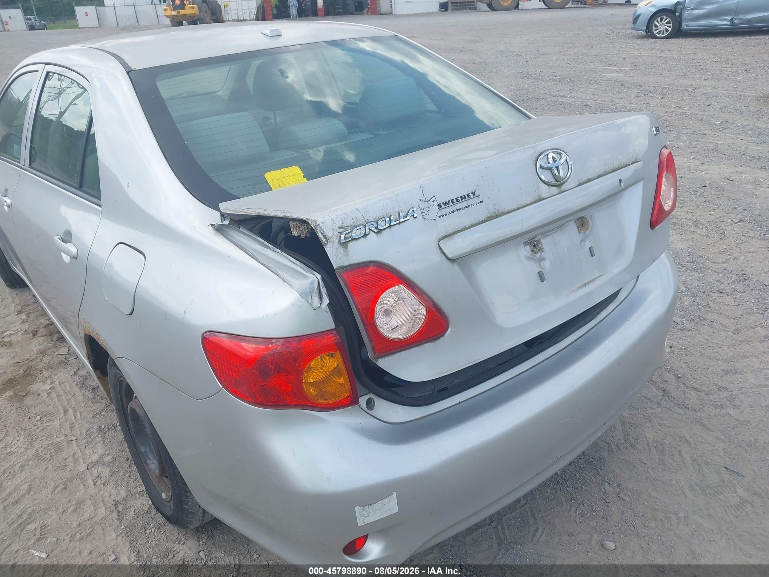 2010 Toyota Corolla Le Silver vin: 1NXBU4EE6AZ301628